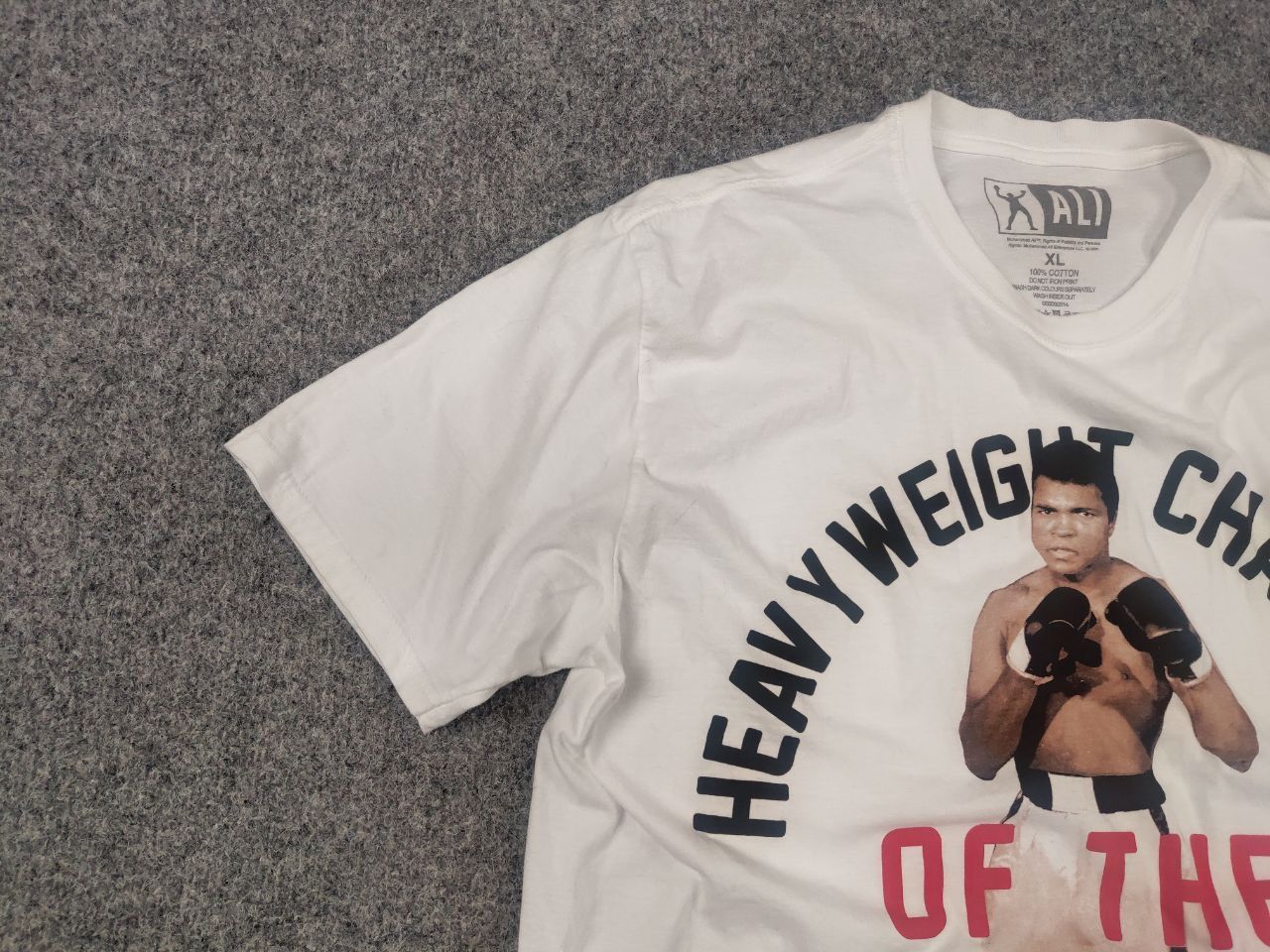 Vintage Vintage Muhammad Ali Logo Of the World White T-shirt Size US XL / EU 56 / 4 - 6 Thumbnail