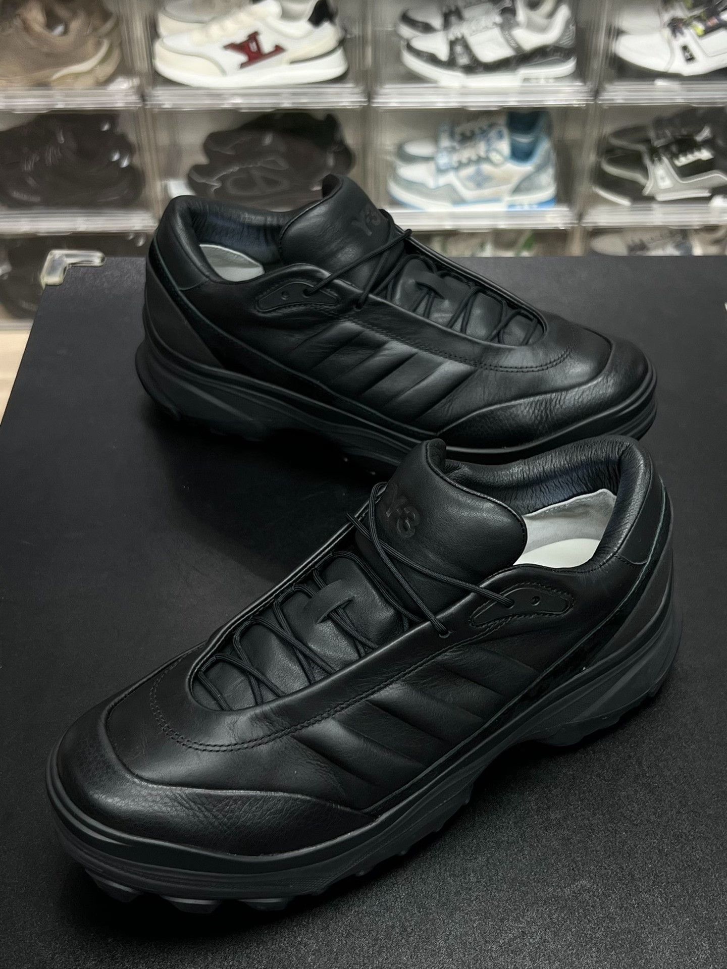 Y-3 Y-3 Casual Black Lowtop Sneakers 10 Men Size US 10 / EU 43 - 1 Thumbnail