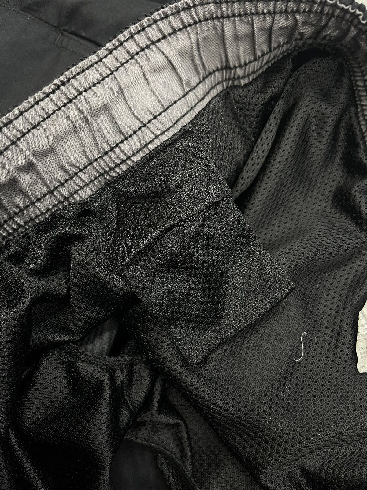 Nike × Nike ACG × Vintage Mens Nike Nylon Black Shorts Small Logo Y2K ACG TECH Size US 34 / EU 50 - 6 Thumbnail