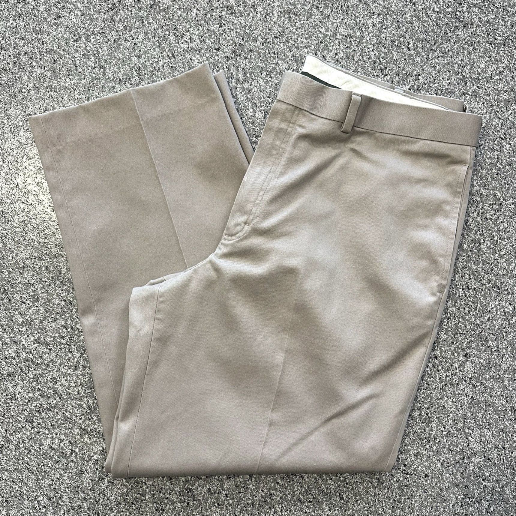 Vintage L.L. Bean Khaki Pants Mens 38x29 Beige Cotton Flat Front 5-Pocket Regular Stretch IS Size US 38 / EU 54 - 2 Thumbnail