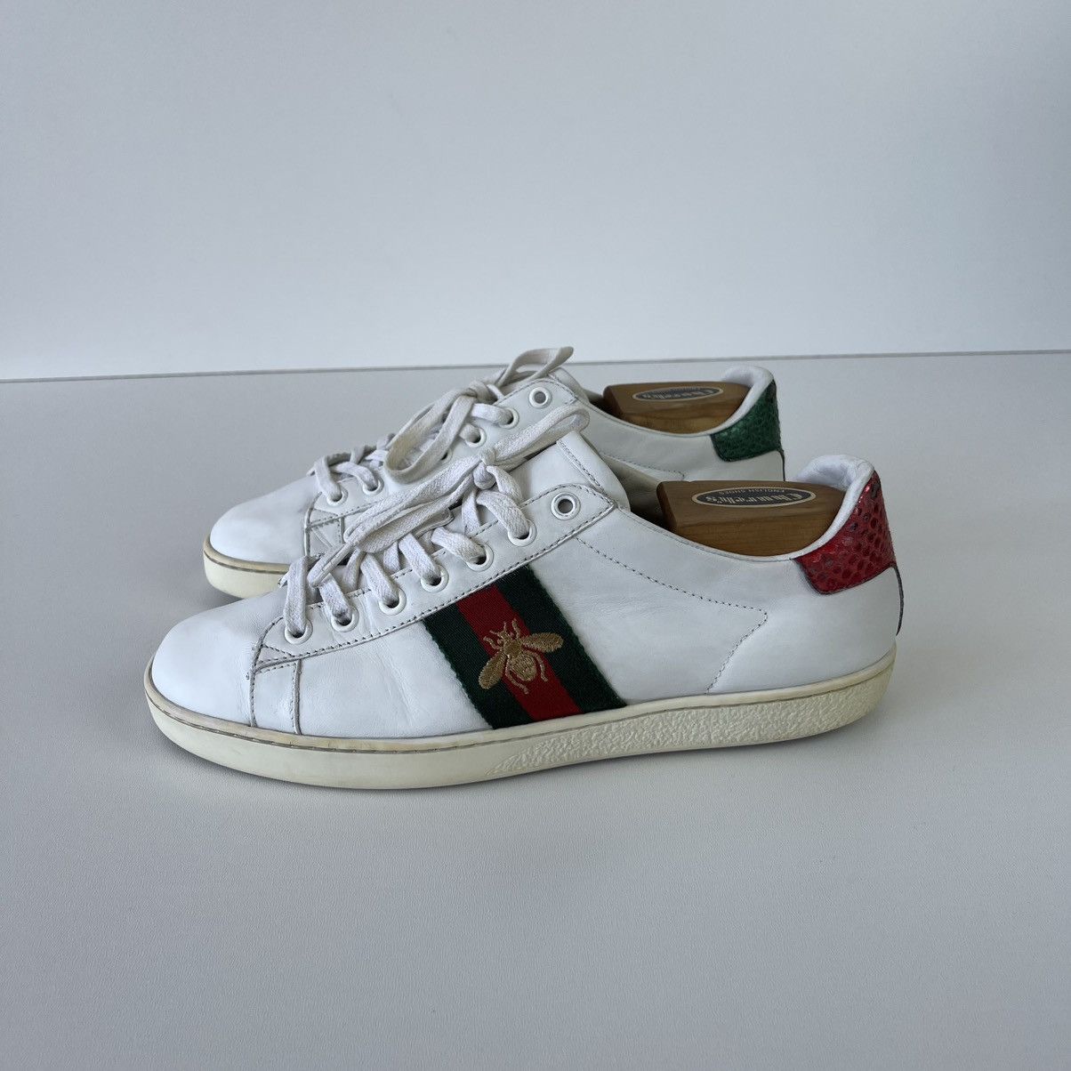 Gucci Gucci Ace Bee Embroidered Trainers Leather Sneakers White Size US 8 / IT 38 - 3 Thumbnail