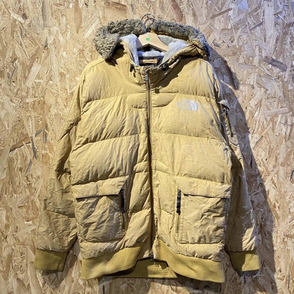 The North Face The North Face Gotham Jacket 550 Down Fur Hood Size US M / EU 48-50 / 2 - 1 Thumbnail
