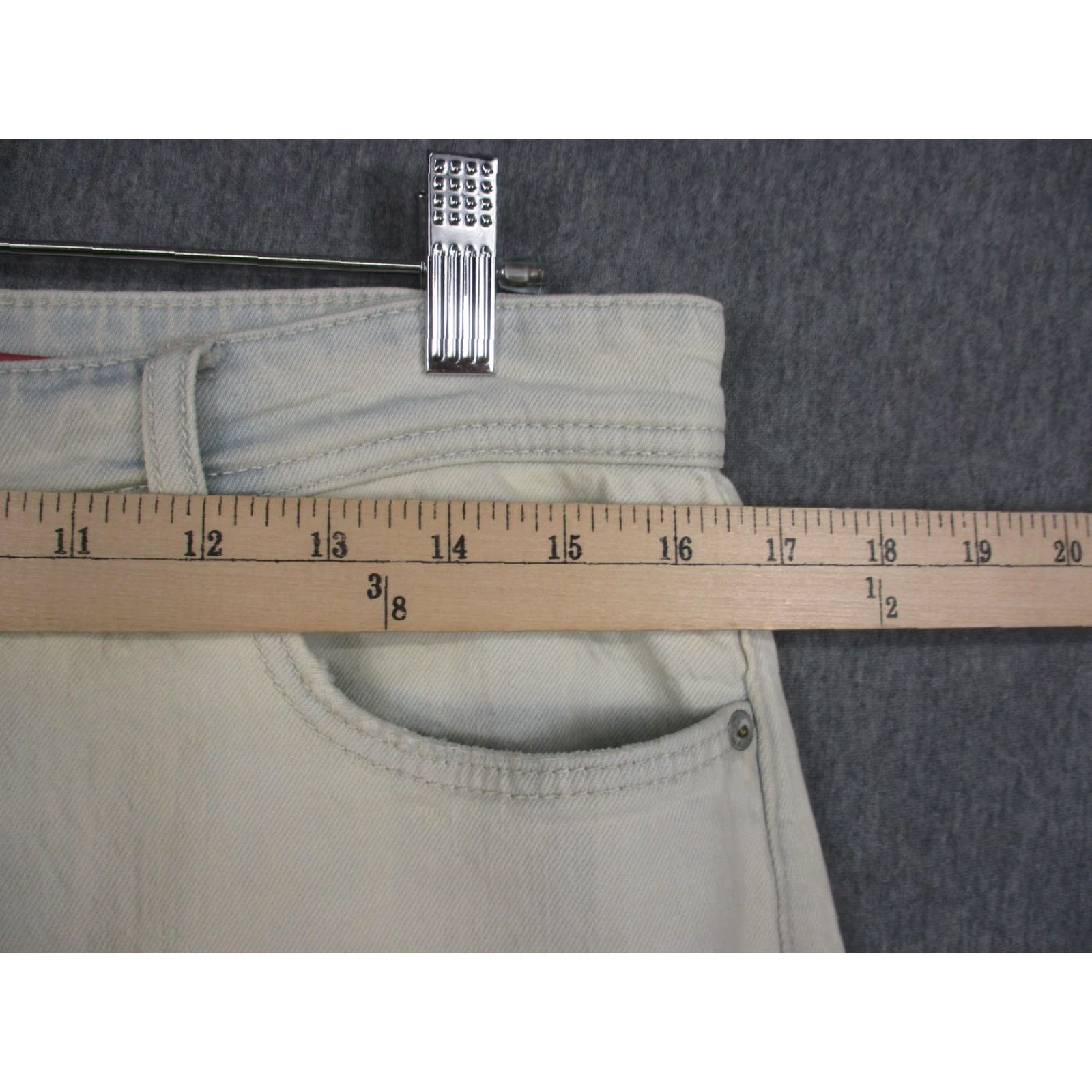 Vintage Pilcro Jeans Womens 28 White Distressed Slim Boyfriend Mid Rise Denim Ripped Pants Size 28" / US 6 / IT 42 - 3 Thumbnail