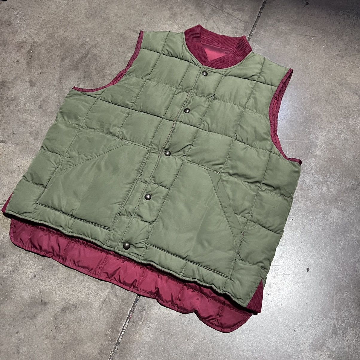 Vintage Vintage Olive Green Puffer Vest Quilted Reversible Boxy Gorp Size US XXL / EU 58 / 5 - 2 Thumbnail