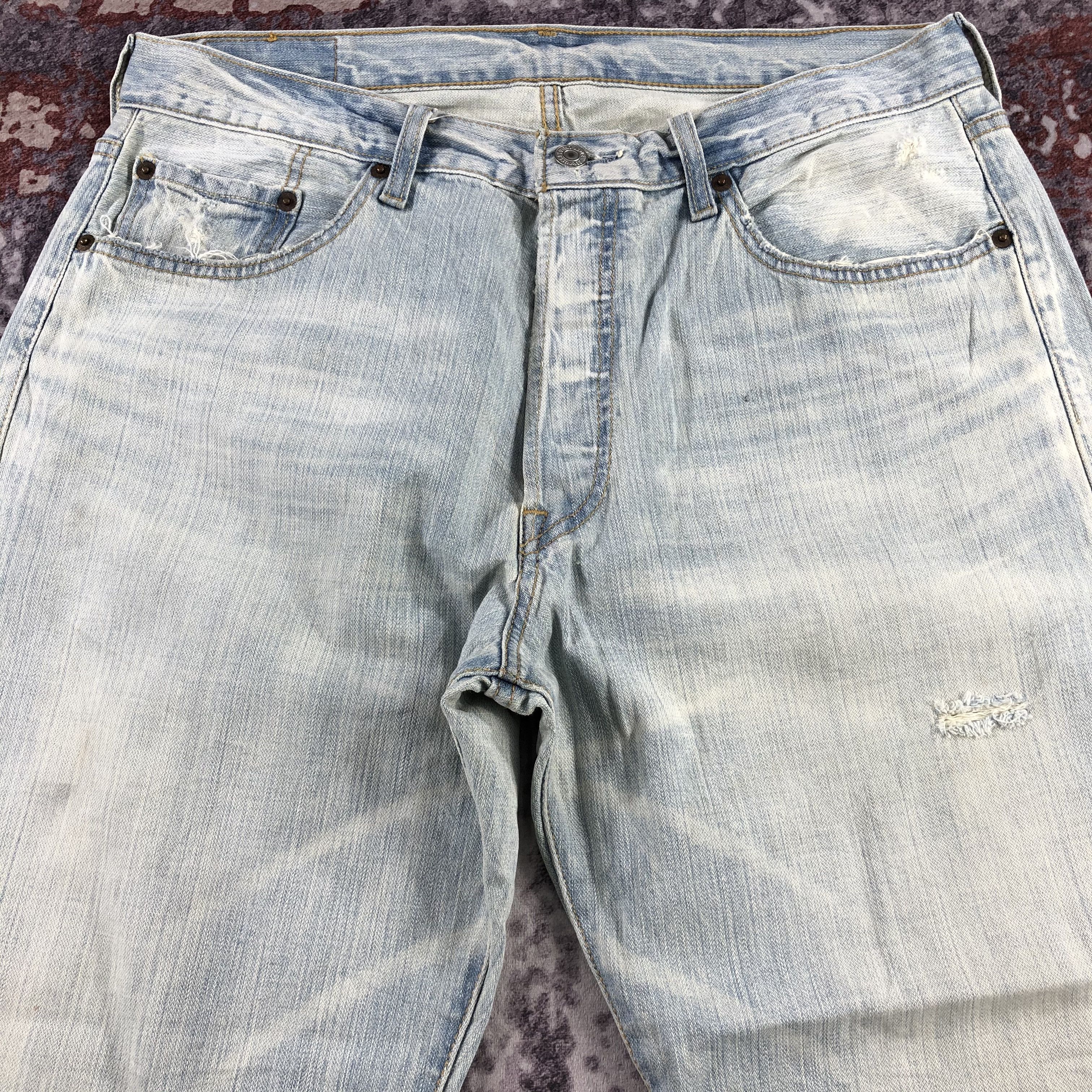 Levi's × Vintage Vintage 90s Light Wash Levis 501 Jeans-JM2905 Size US 34 / EU 50 - 3 Thumbnail