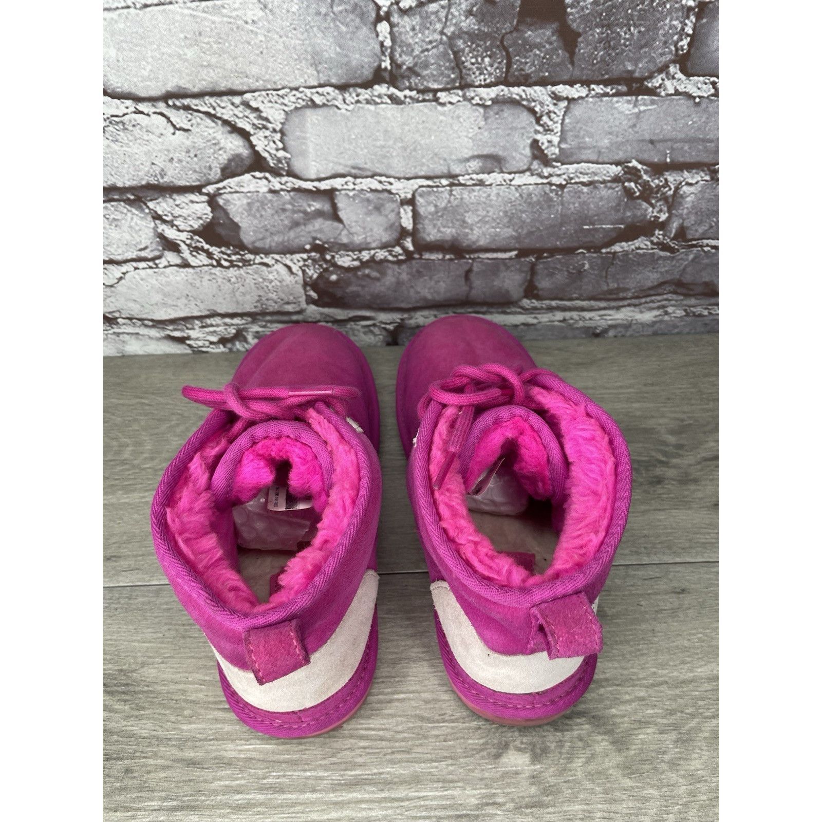Ugg UGG PINK 🎀 Neumel Graphic Outline Authentic Fur Boots Kids Size US 6 / IT 36 - 19 Thumbnail
