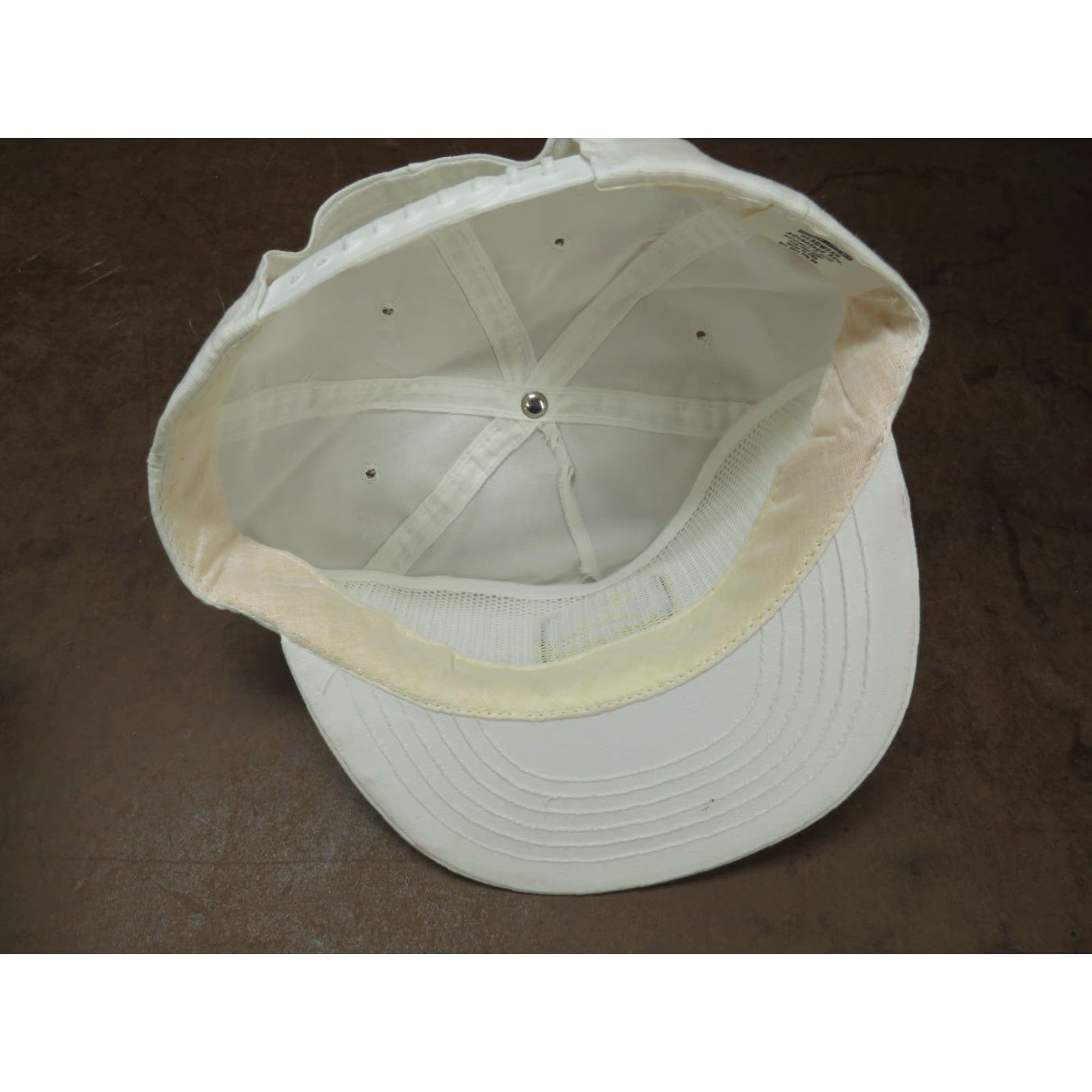 Vintage VINTAGE HaT Trucker Cap Hat JD Foundry Division Tractor White Black Green Advertising 1980s Adjustable Snapback United States Mens Womens Boys Girls Size ONE SIZE - 6 Thumbnail