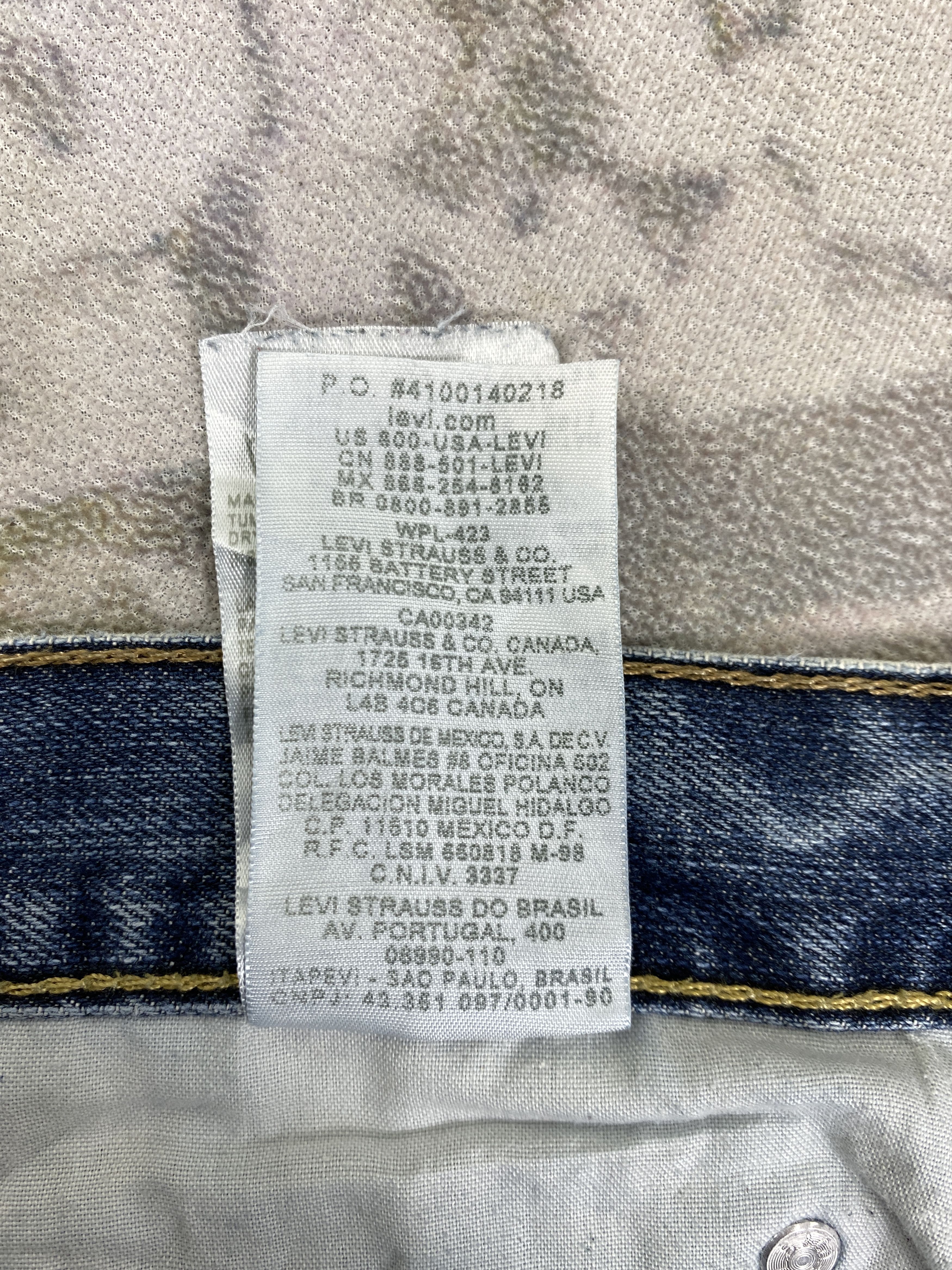 Levi's Blue Vintage Levi's 559 Jeans 35x32.5 Denim -JN1961 Size US 35 - 12 Thumbnail