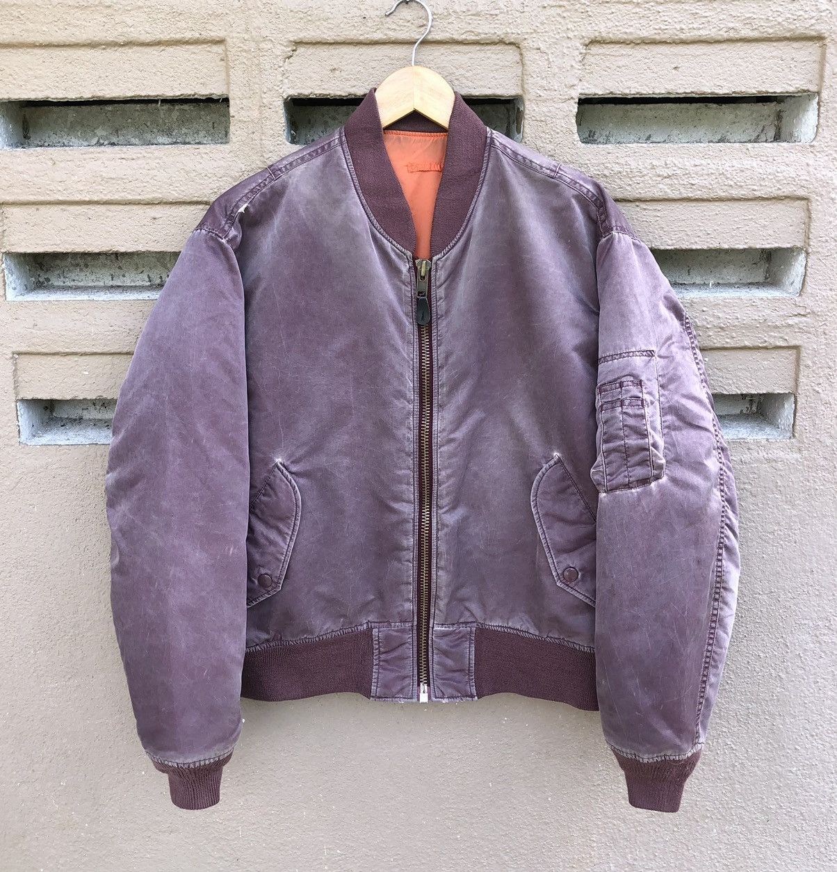 Vintage Vintage Sun Faded Ma-1 Bomber Jacket By Unique Size US M / EU 48-50 / 2 - 7 Thumbnail