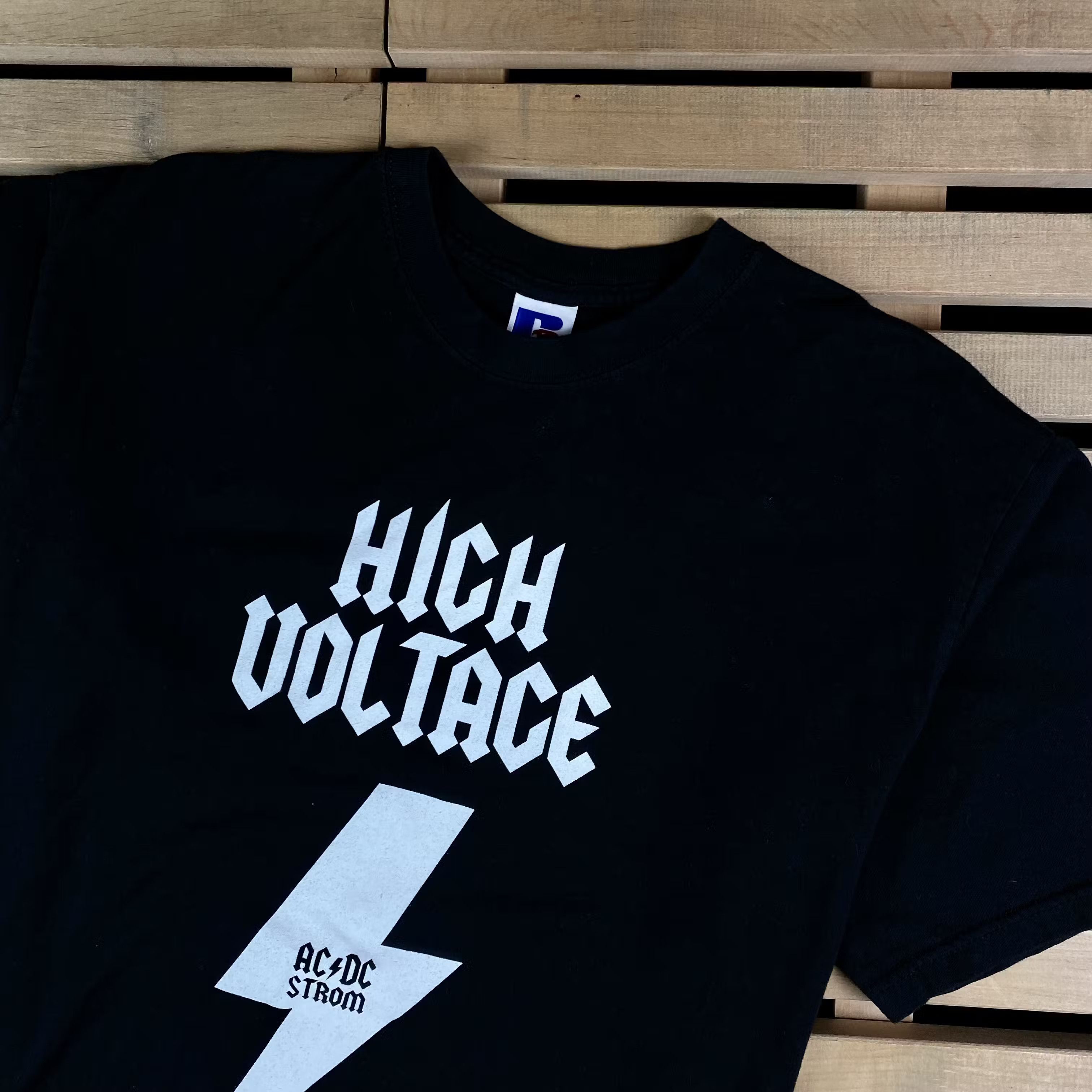 AC/DC × Band Tees × Vintage Men’s T-Shirt AC/DC High Voltage Vintage Size L Size US L / EU 52-54 / 3 - 2 Thumbnail