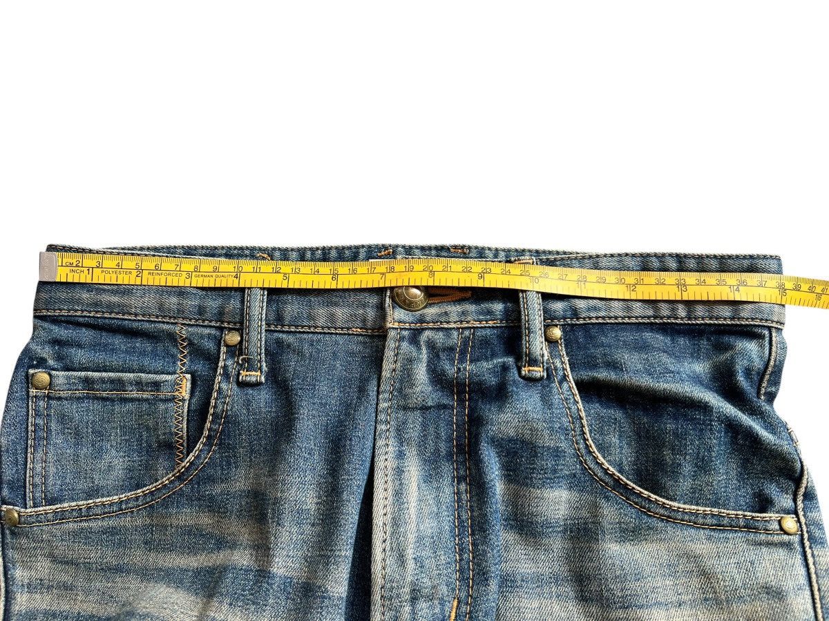 Vanquish Vintage Vanquish Distressed Mudwash Denim Jeans 30x31.5 Size US 30 / EU 46 - 10 Thumbnail