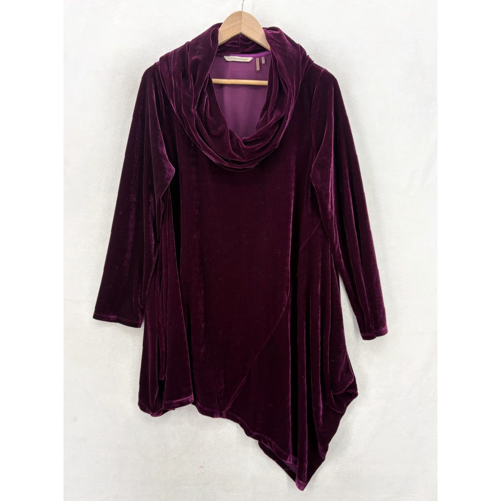 Soft Surroundings Soft Surroundings Blouse Womens Medium Purple Velvet Cowl Neck Tunic Asym Hem Size M / US 6-8 / IT 42-44 - 2 Thumbnail