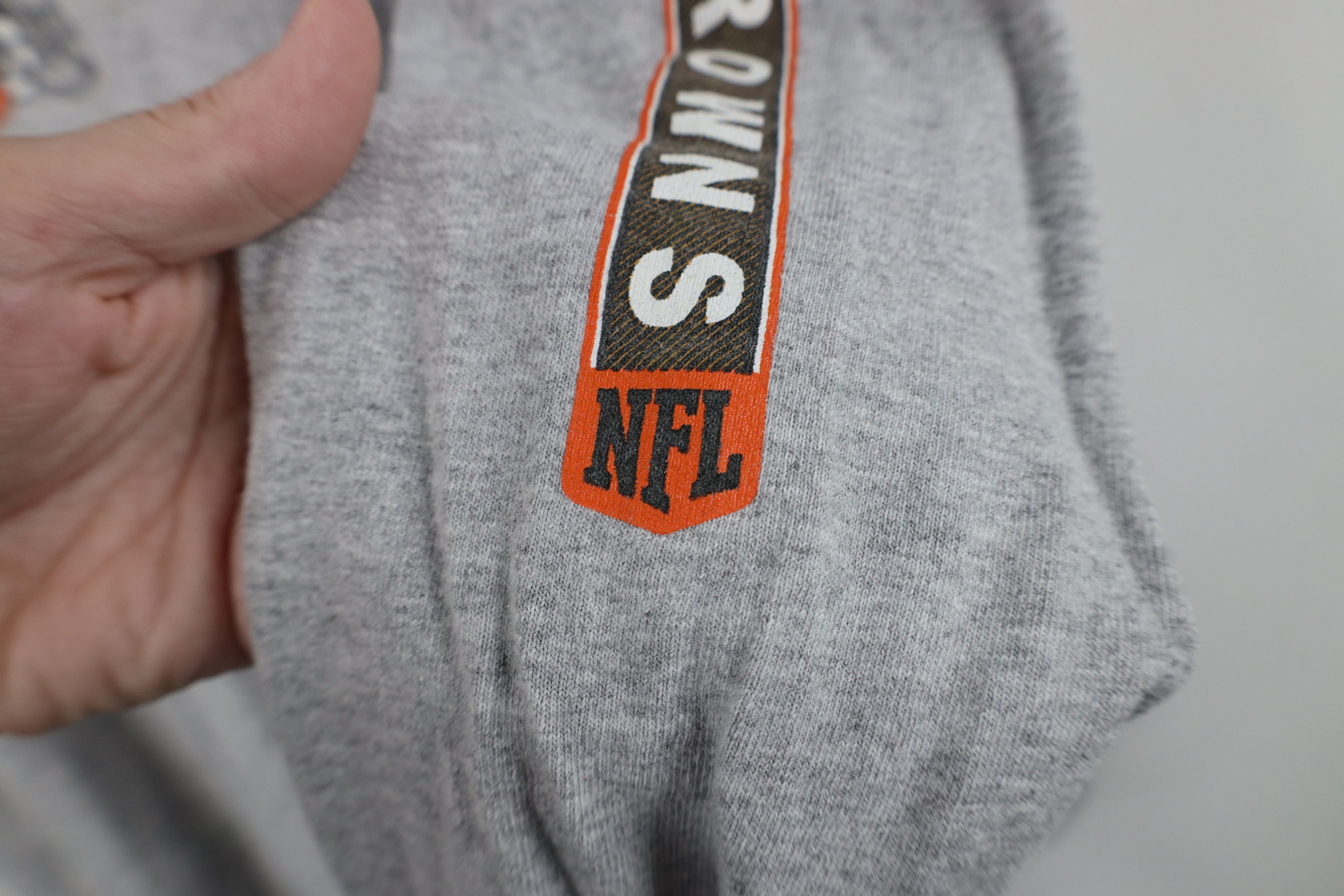Vintage Vintage Y2K Cleveland Browns Football Long Sleeve T-Shirt Size US M / EU 48-50 / 2 - 8 Thumbnail