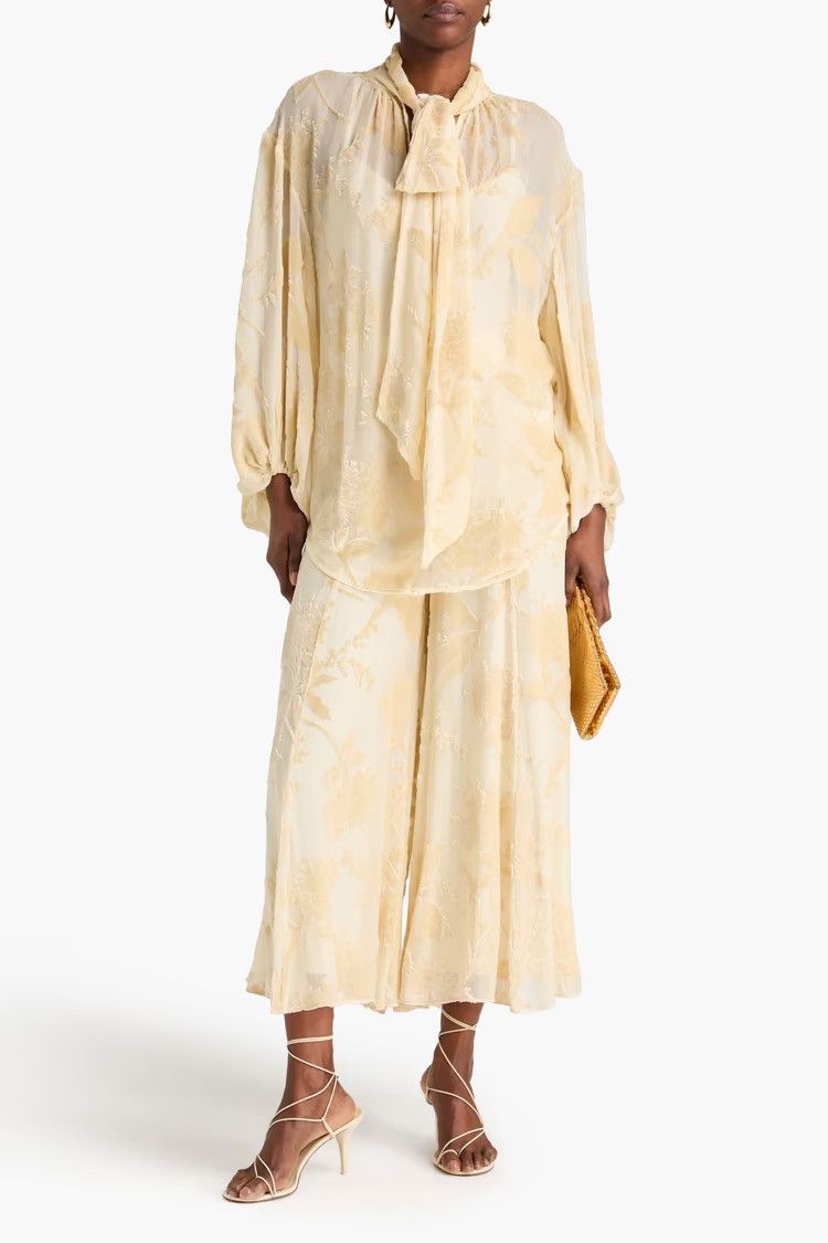 Zimmermann oc11z0526 Pussy-Bow Devoré-Velvet Blouse in Cream Size L / US 10 / IT 46 - 2 Thumbnail