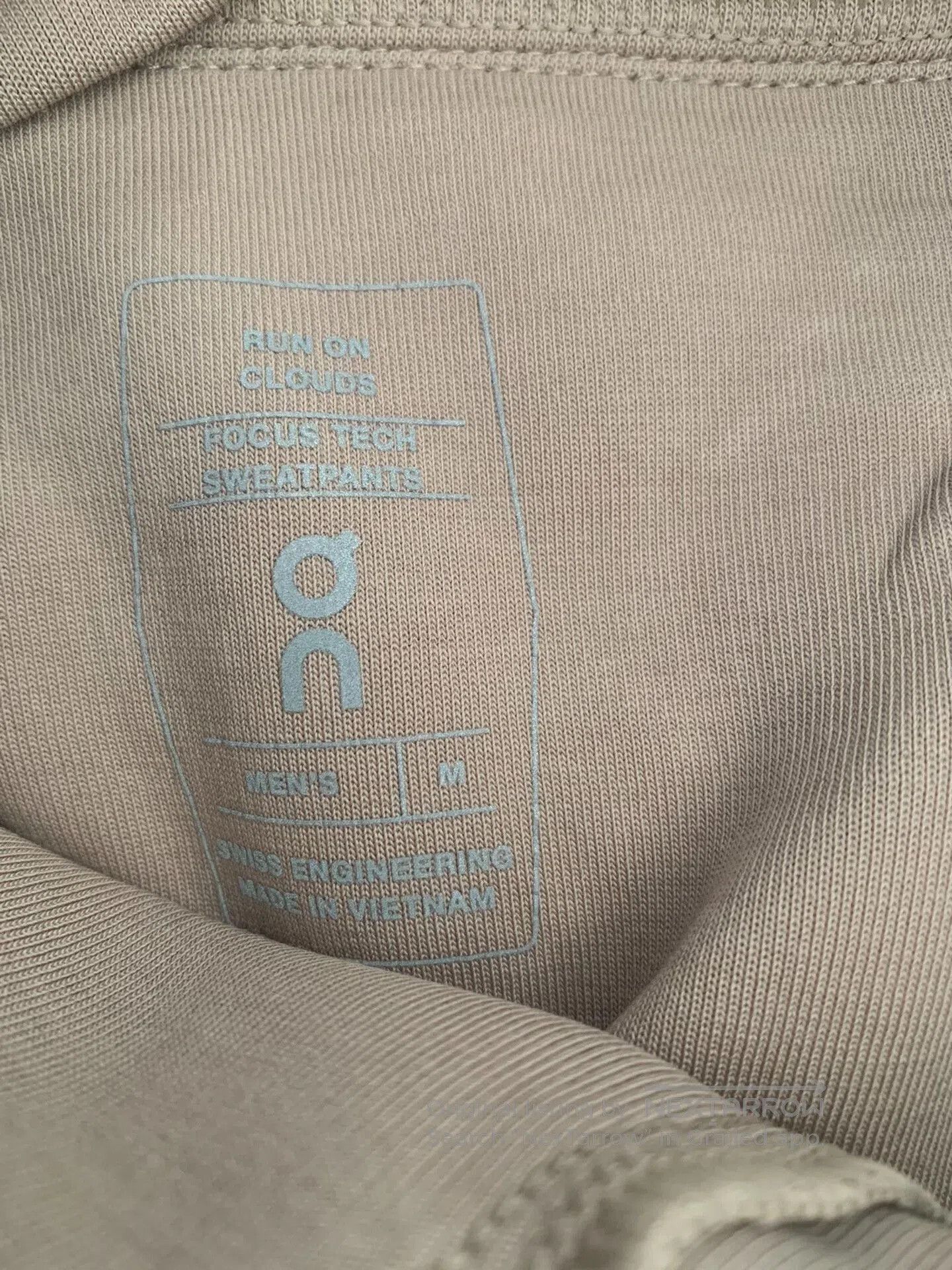 On On Focus Tech Sweatpants. Size US 34 / EU 50 - 4 Thumbnail