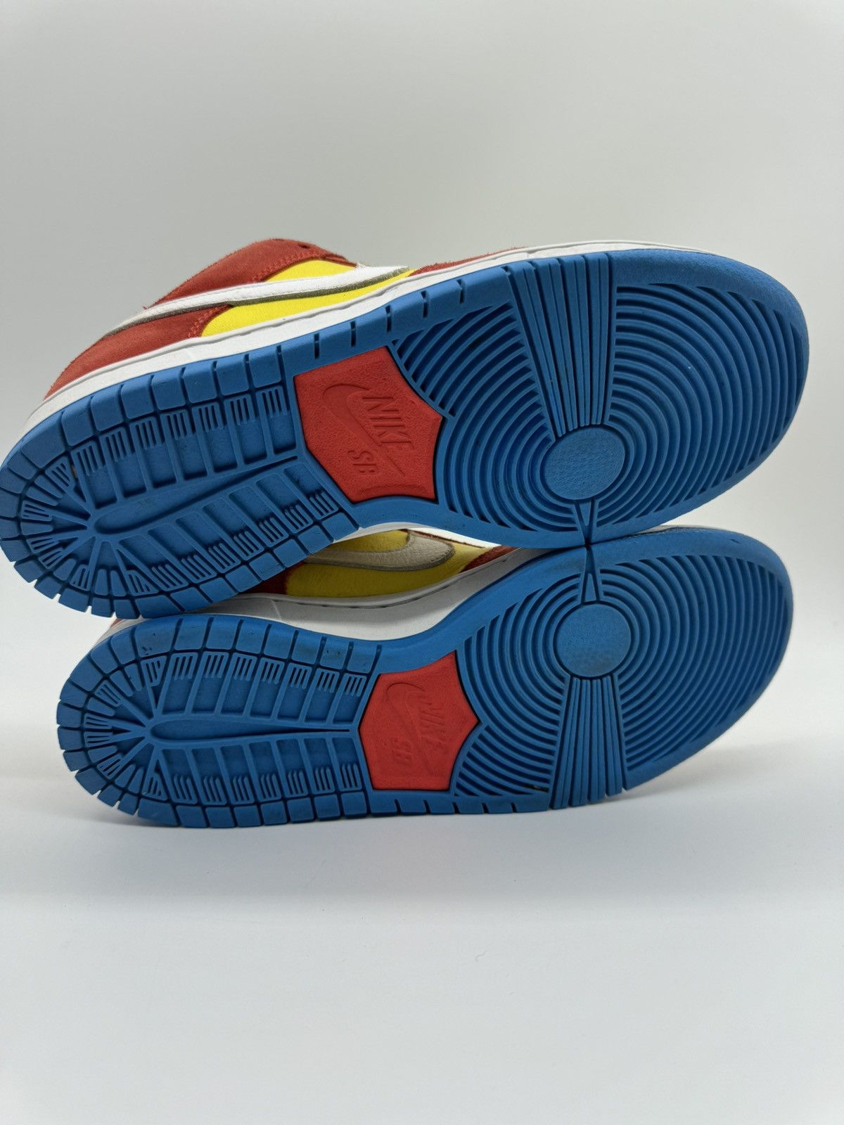 Nike Nike SB Dunk Low Pro Bart Simpson Youth Size 5 | Women’s 6.5 Size US 5 / EU 37 - 8 Thumbnail