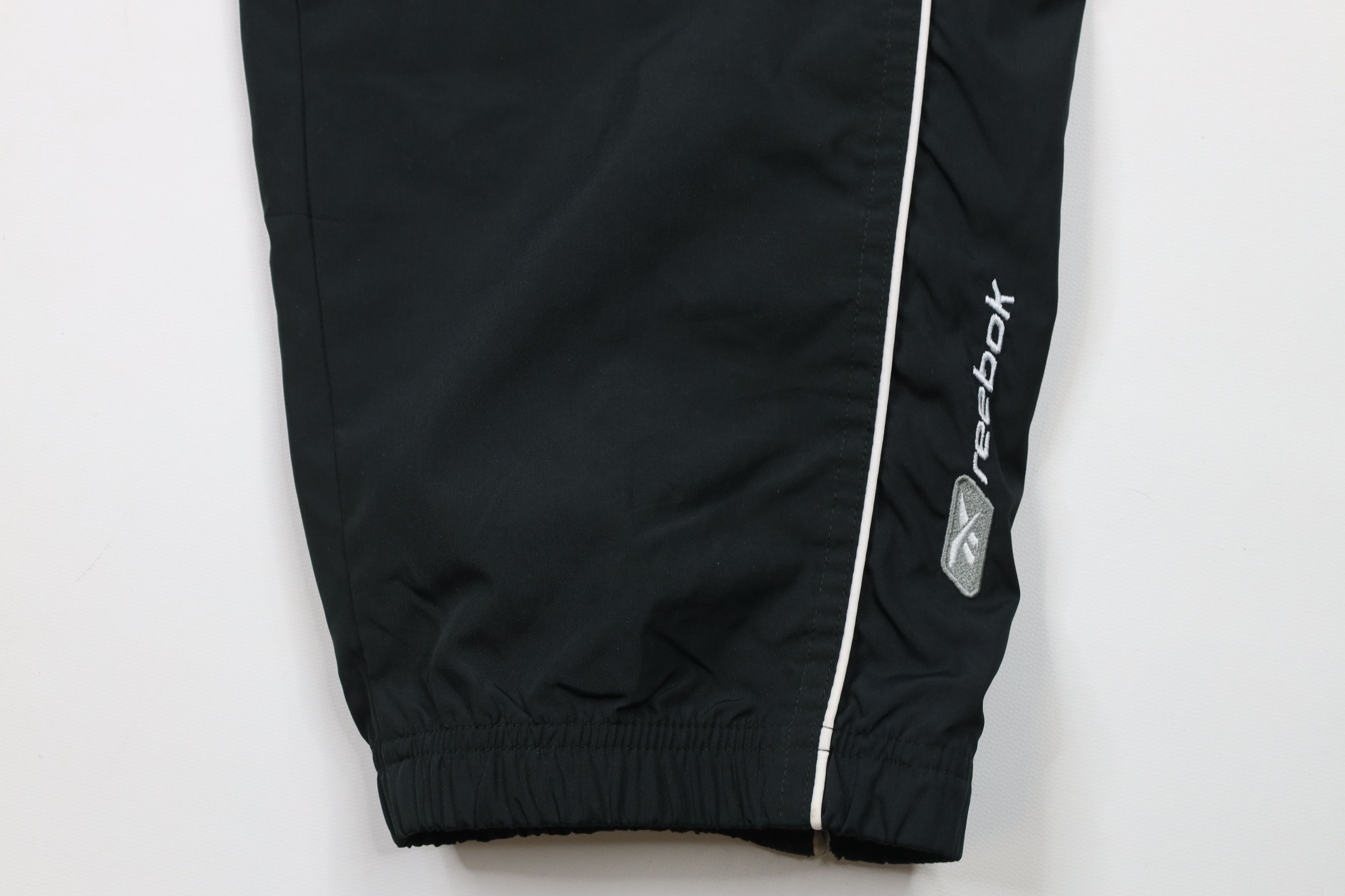 Reebok × Vintage Vintage Reebok Lined 2 Piece Windbreaker Track Suit Size US 34 / EU 50 - 13 Thumbnail