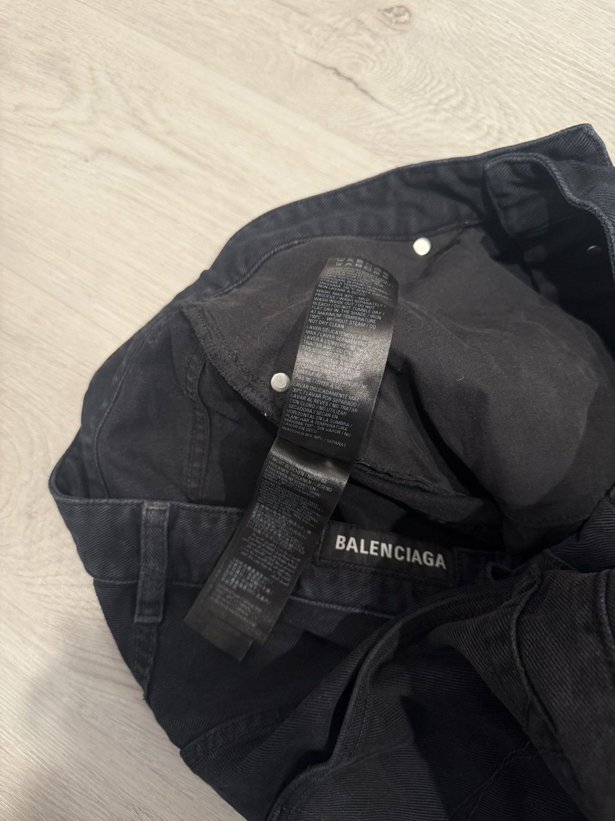 Balenciaga f/w 2023 wide leg baggy denim!! Size US 30 / EU 46 - 9 Thumbnail