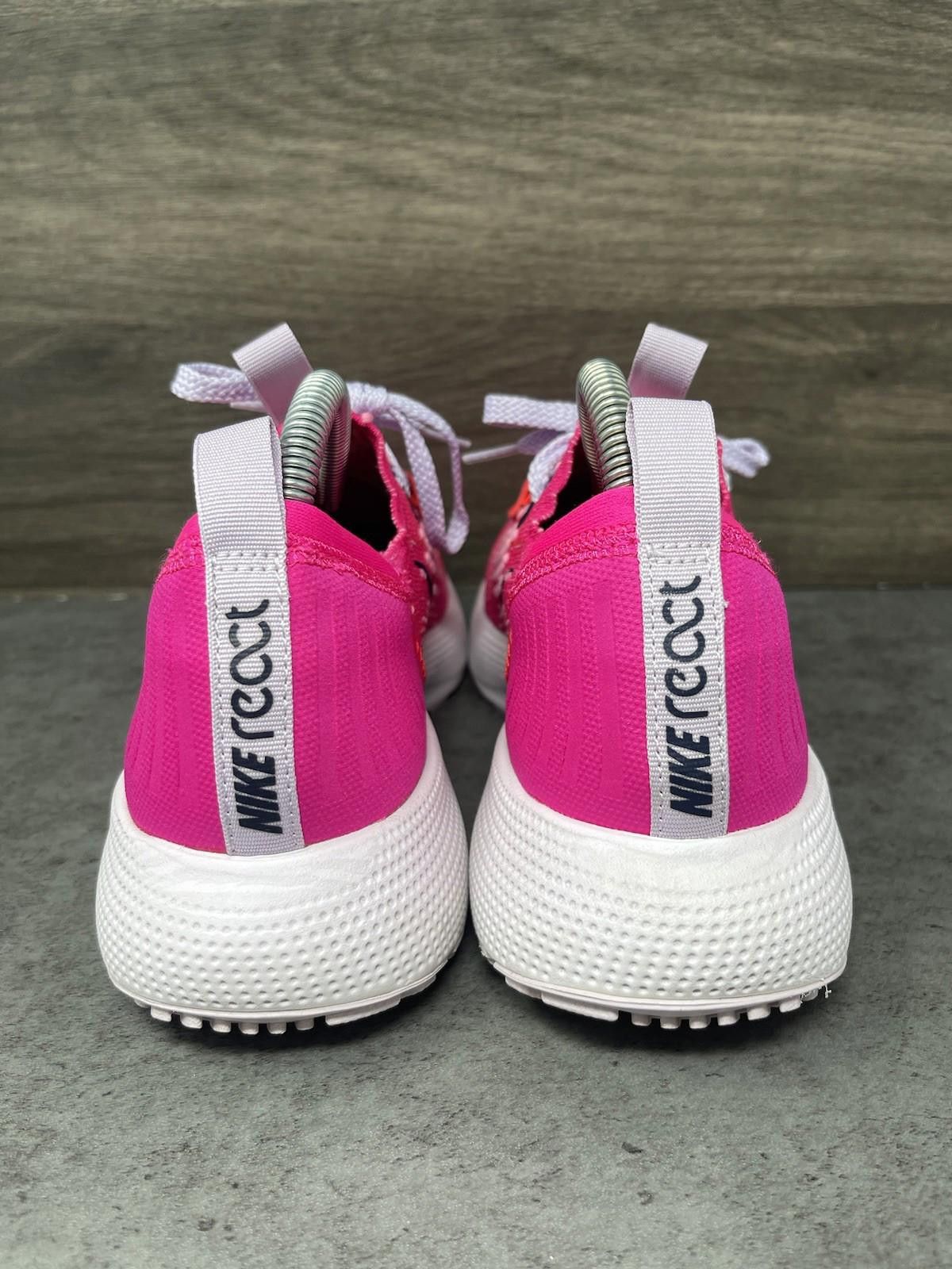 Nike Nike React Escape Run Shoes Womens Size 8 Pink Flyknit FK Size US 8 / IT 38 - 6 Thumbnail
