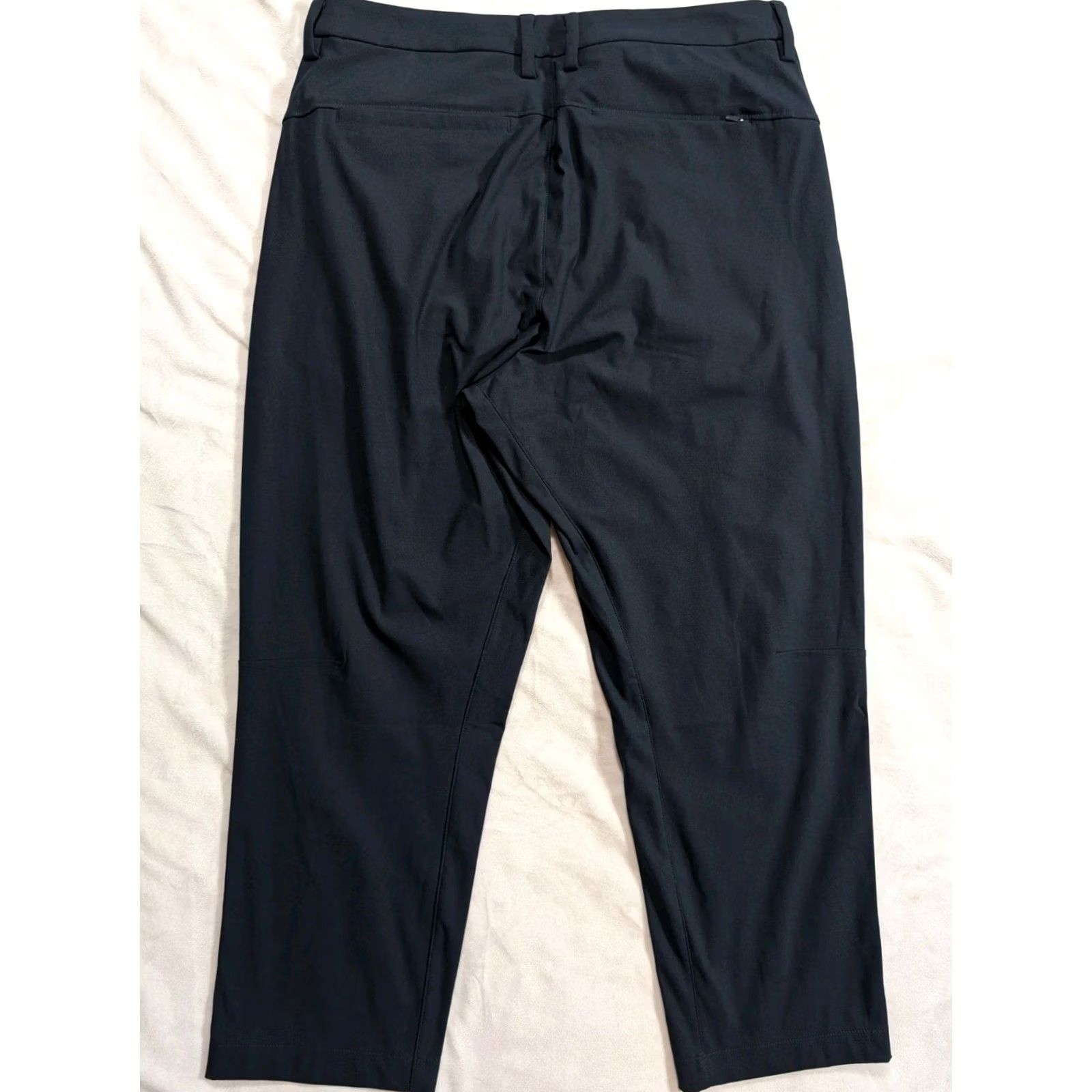 Rhone Rhone Slim 32x26 Commuter Pants in Cropped Navy Blue - Men - Flat Front, Pockets, Stretch, Microfiber, Polyester, Tapered Leg - Casual, Business Size US 32 / EU 48 - 5 Thumbnail