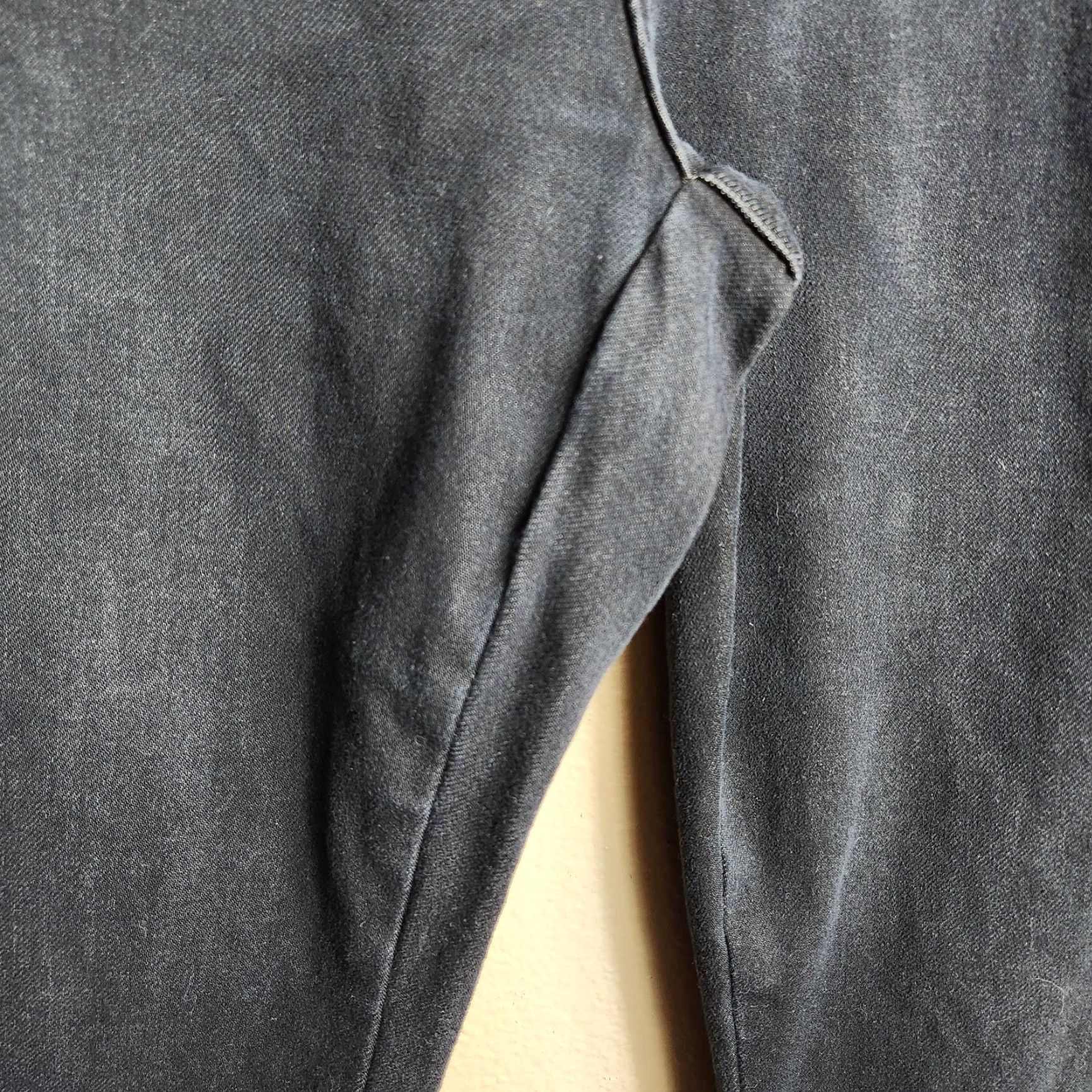 Vintage **Judy Blue Women's Black Faded Midrise Skinny Jeans** User: **Judy Blue Women's Black Faded Midrise Skinny Jeans** Size 27" / US 4 / IT 40 - 4 Thumbnail