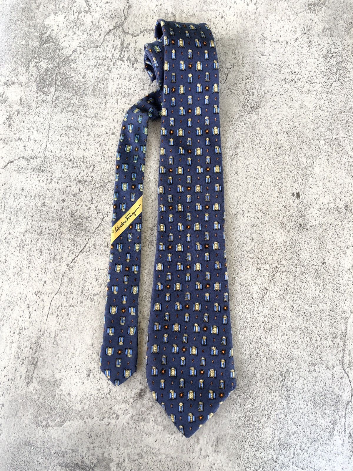 Salvatore Ferragamo Vintage Salvatore Oregano 100% silk Tie Size ONE SIZE - 1 Thumbnail