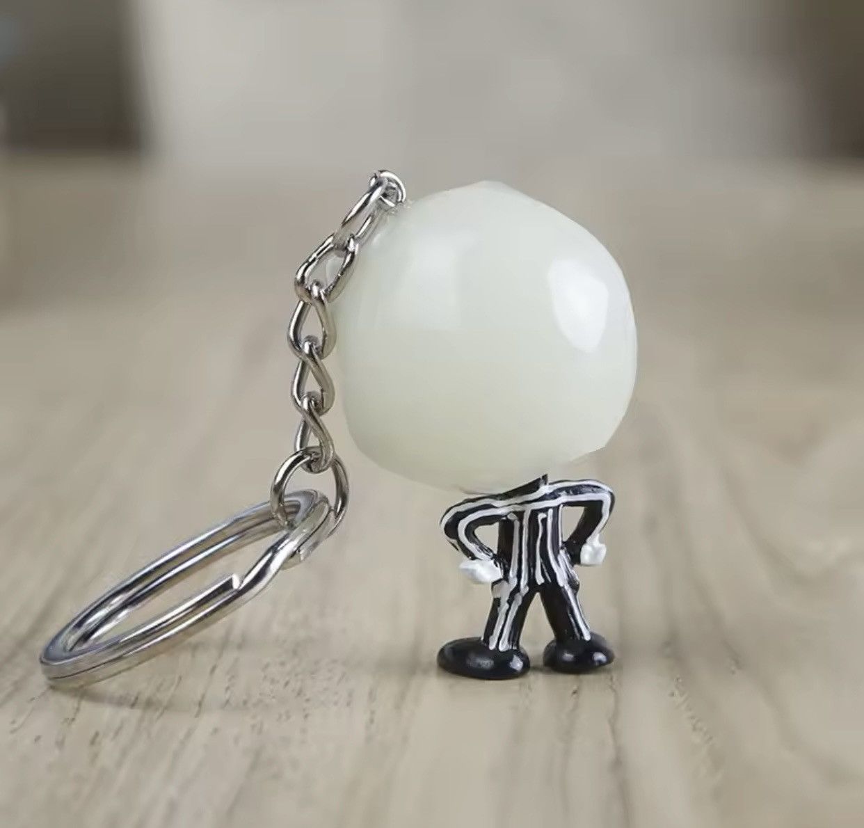 Japanese Brand Personality Car luminous Keychain Car Key Chain Skull Size ONE SIZE - 2 Thumbnail