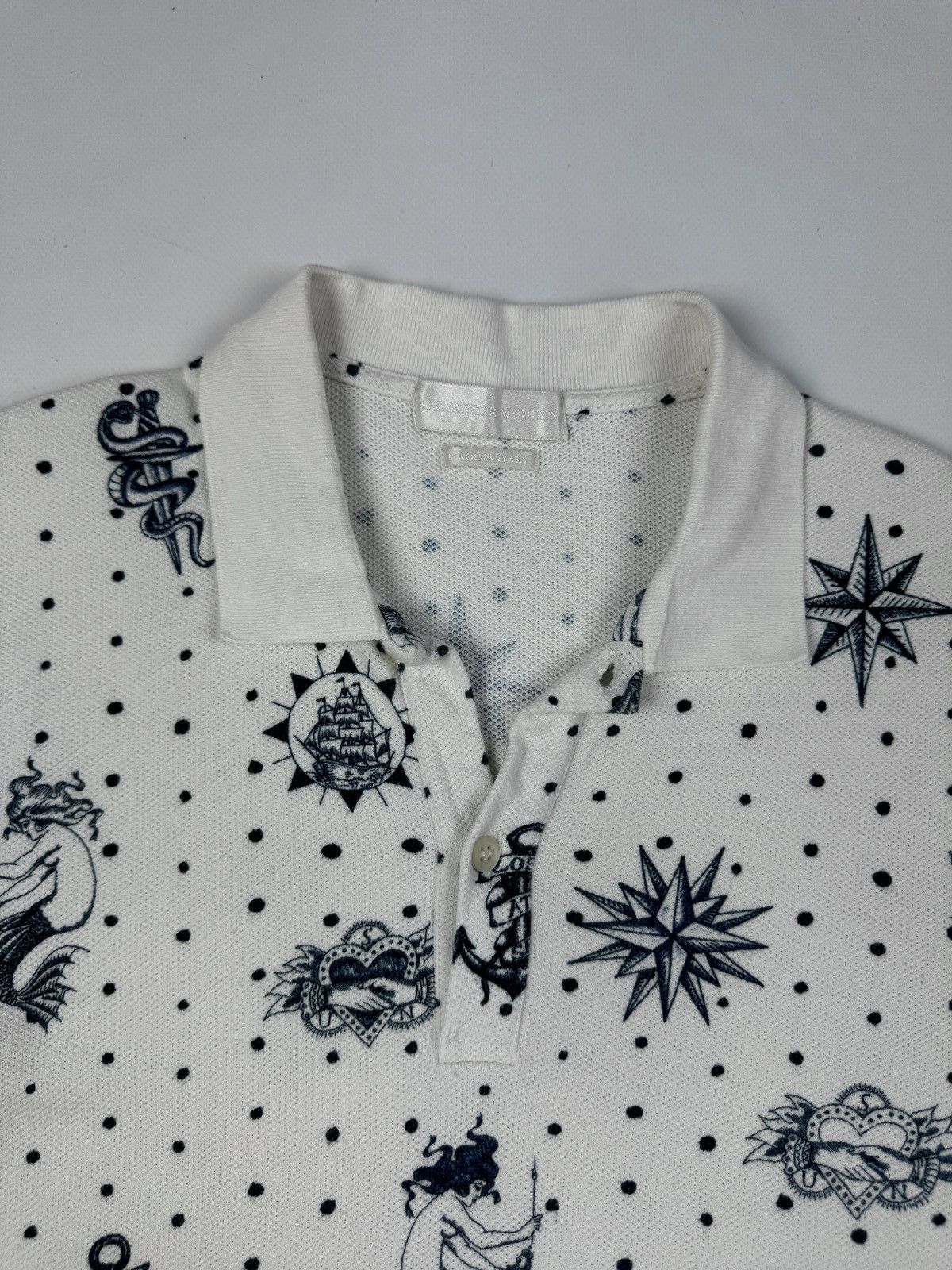 Alexander McQueen × Designer ALEXANDER MCQUEEN Lost At Sea Tattoo Printed Polo Shirt Size US S / EU 44-46 / 1 - 6 Thumbnail