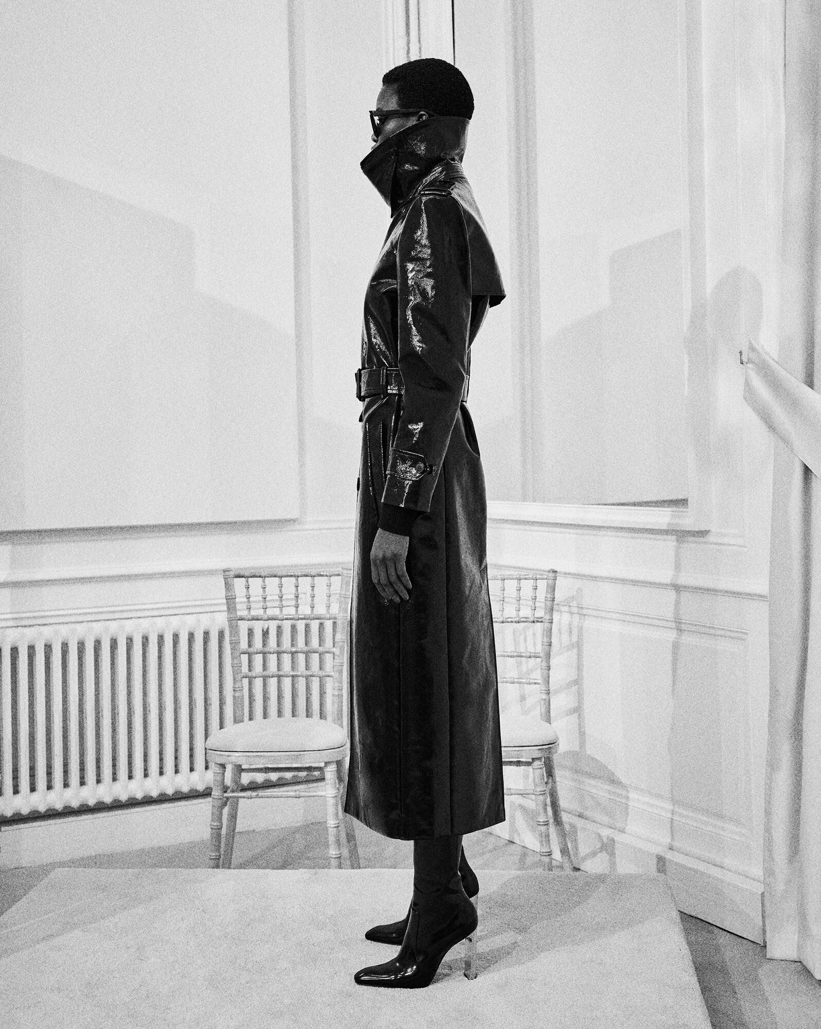 Saint Laurent Paris o1s1wg110125 753925 Trench Coat in Vinyl in Black Size M / US 6-8 / IT 42-44 - 2 Thumbnail