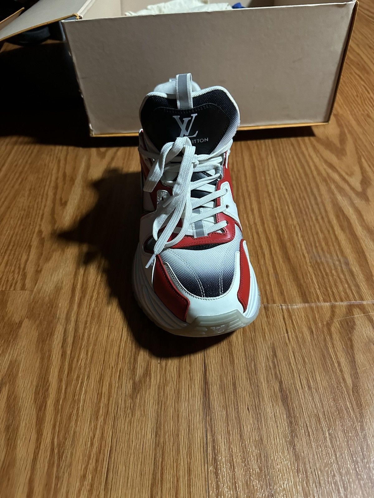 Louis Vuitton Louis Vuitton sneaker Size US 9 / EU 42 - 2 Thumbnail