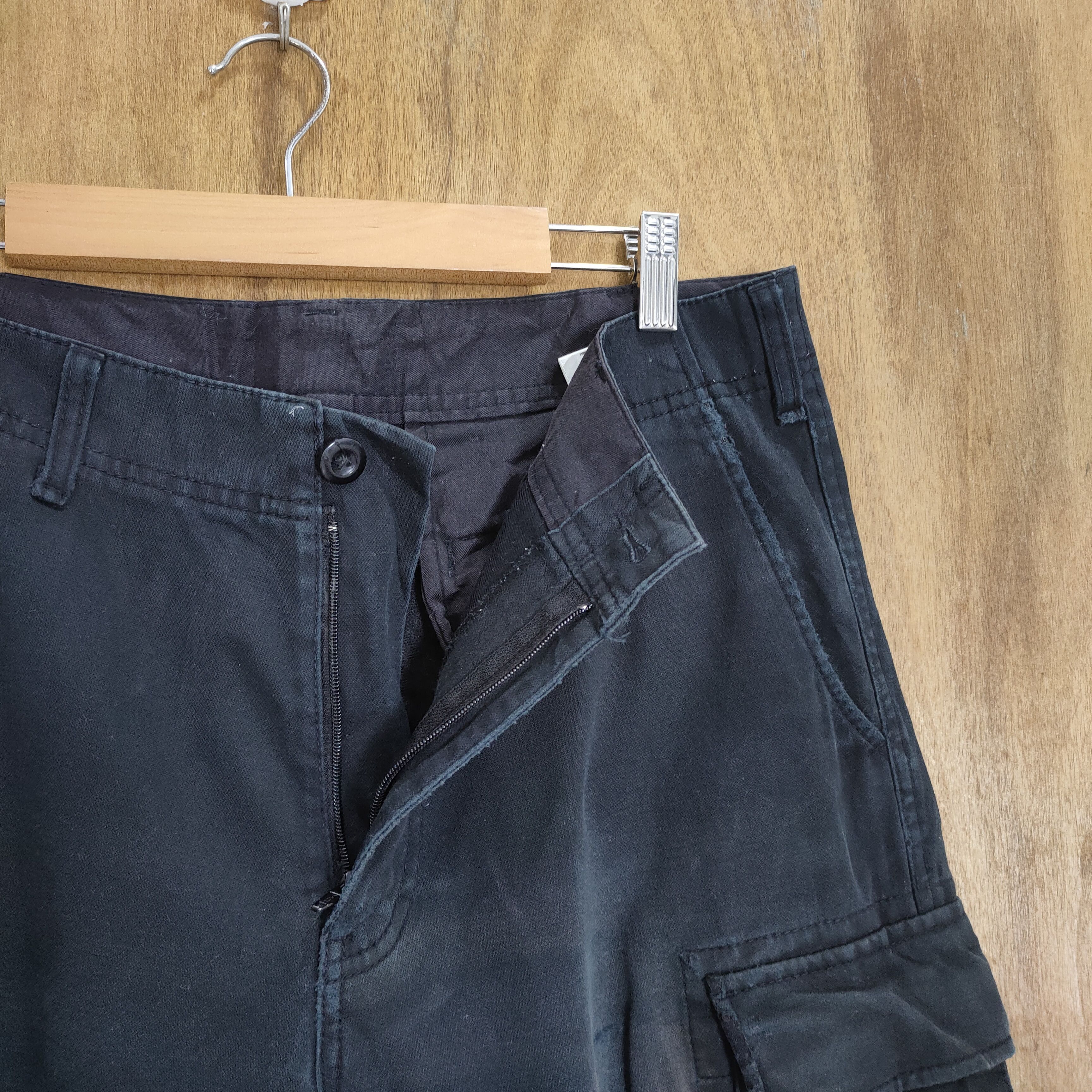 Japanese Brand VINTAGE JAPANESE BRAND DARK BLUE RUSTY CARGO PANTS Size US 32 / EU 48 - 8 Thumbnail