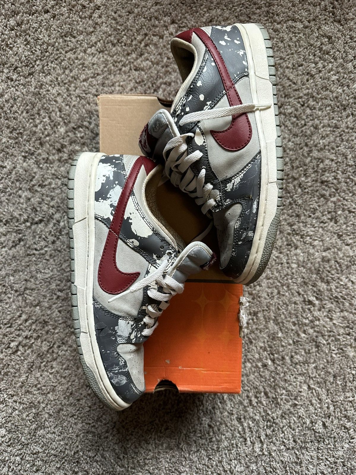 image of 2002 Nike Dunk Low Splatter Shoes in Grey, Men's (Size 8)