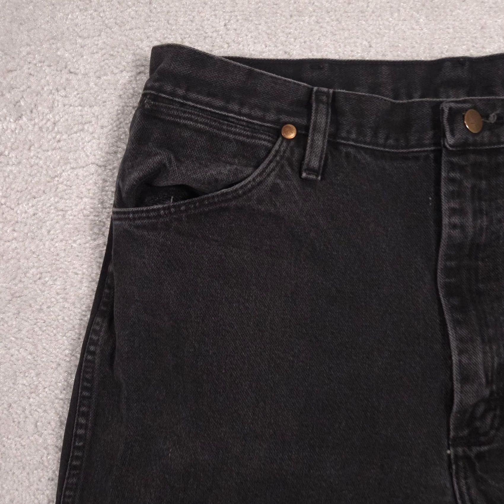 Wrangler VINTAGE Wrangler Cowboy Cut Jeans Mens 35x36 Black Denim Straight Leg Zip Fly Charcoal Mens Regular Black Jeans Cowboy Cut 13MWZAWK Men Size US 35 - 2 Thumbnail