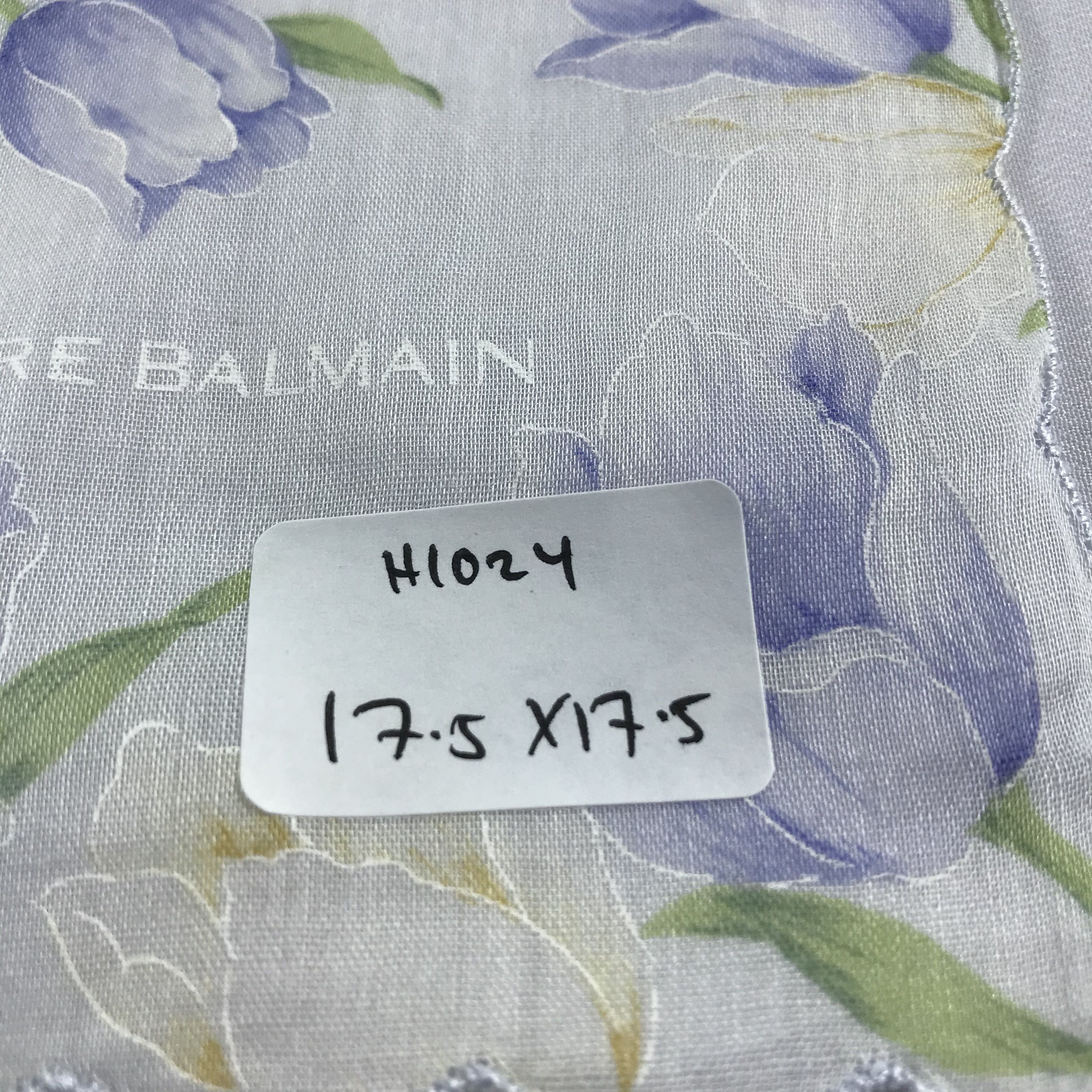 Pierre Balmain × Vintage Pierre Balmain Handkerchief Neckerchief Bandana H1024 Size ONE SIZE - 5 Thumbnail