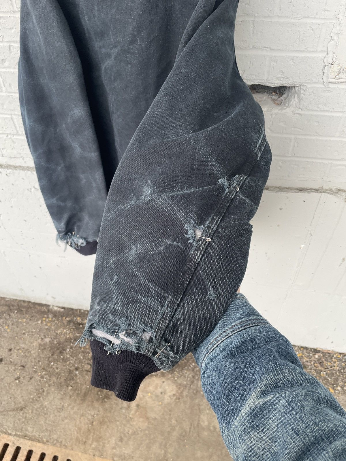Carhartt Faded and Distressed Carhartt hooded active jacket Size US XL / EU 56 / 4 - 5 Thumbnail