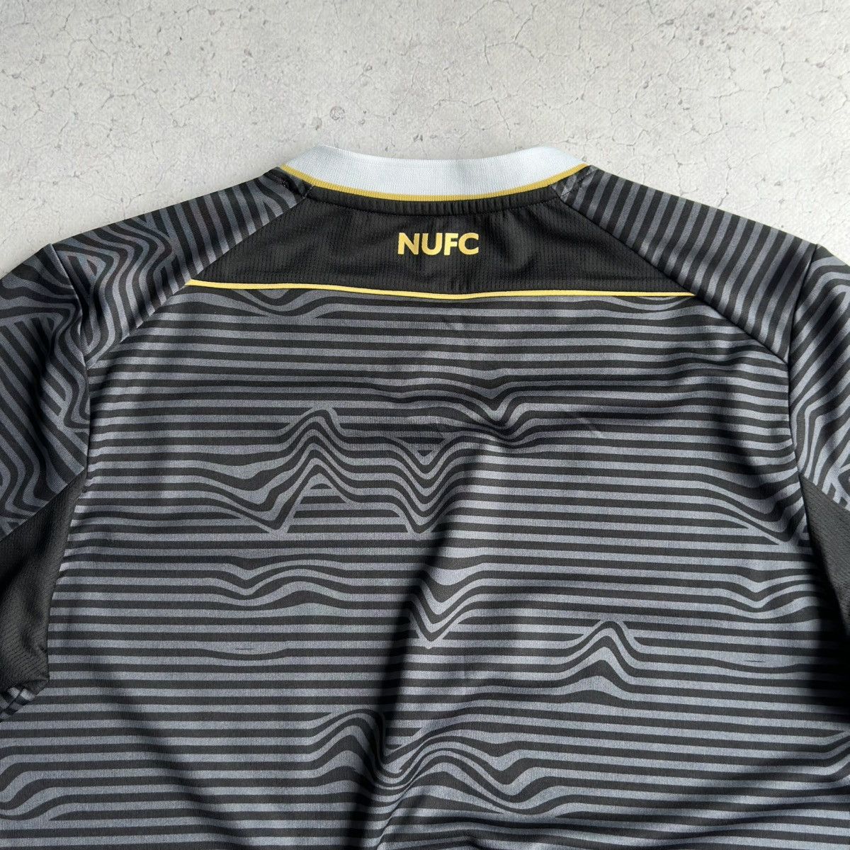Castore Newcastle United FC 2021/22 Third Soccer Jersey Football Size US XL / EU 56 / 4 - 11 Thumbnail