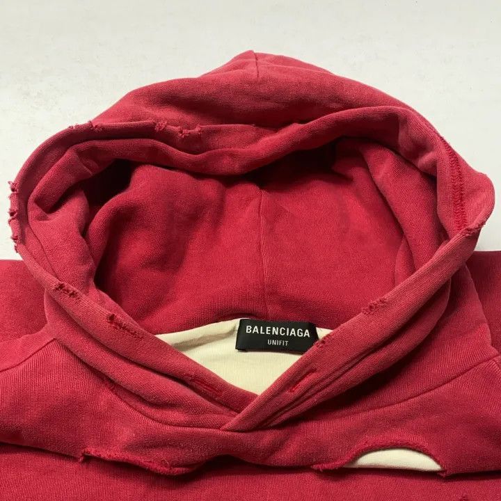 Balenciaga Balenciaga Red Oversized Distressed Hoodie 0079-2507 Size US M / EU 48-50 / 2 - 7 Thumbnail