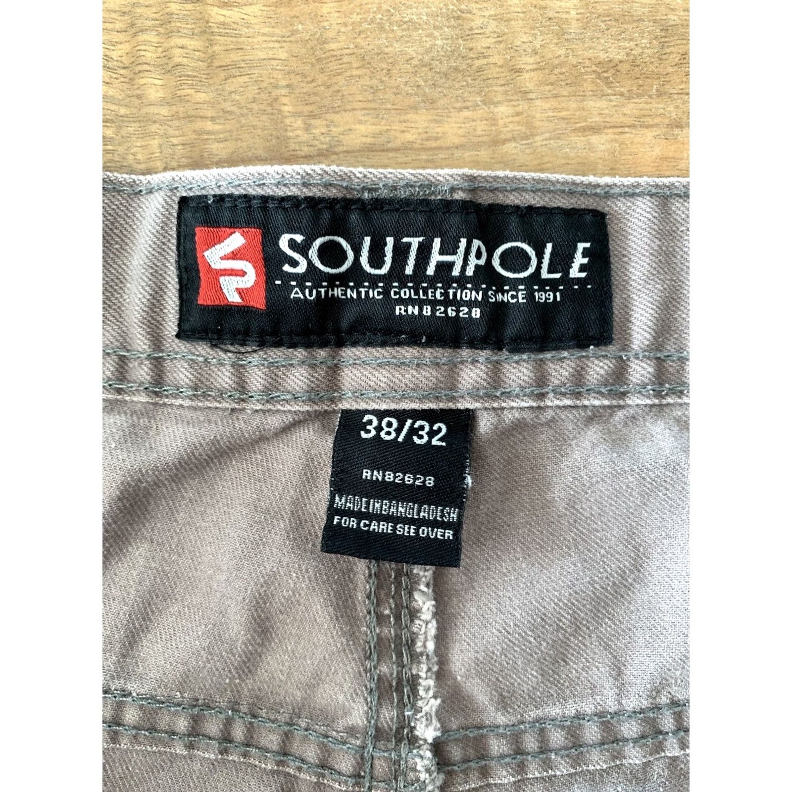 Southpole VINTAGE Southpole Jeans Men's 38x32 Gray Distressed Straight Leg Denim 2000s Y2K Goth Punk Rock Band Logo 5-Pocket Mens Regular 31 In Inseam Size US 38 / EU 54 - 4 Thumbnail