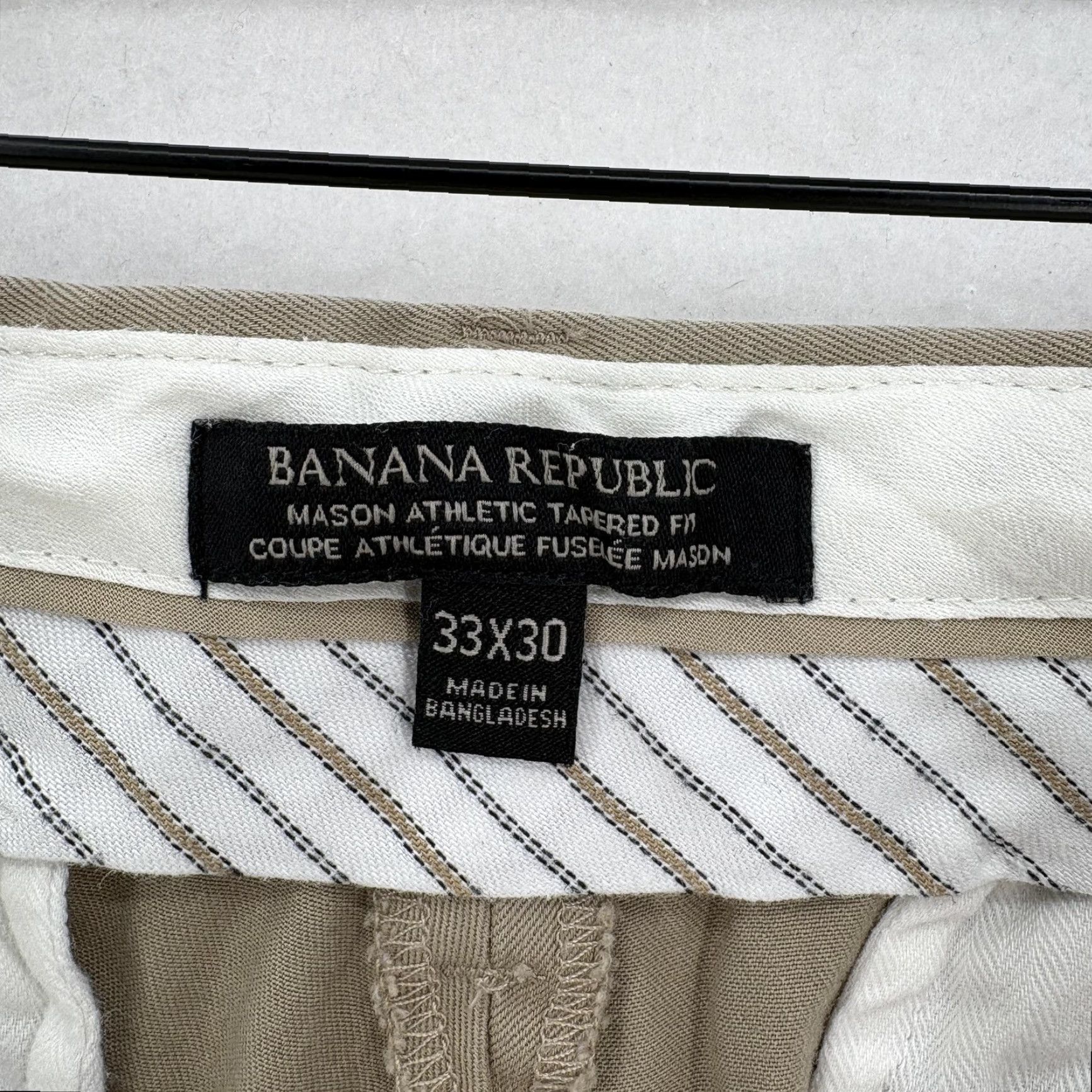 Banana Republic Banana Republic Rapid Movement Chino Pants Mens 33x28 Athletic Tapered Beige Solid Front Flat Pockets Zip Front Casual Business Mens Size US 33 - 4 Thumbnail