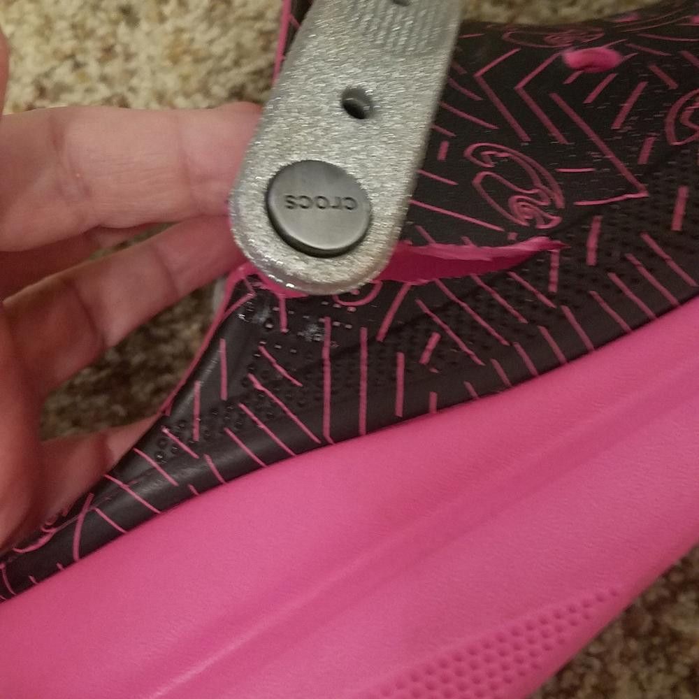 Crocs Crocs Pink and Black Size 7 Size US 7 / IT 37 - 4 Thumbnail