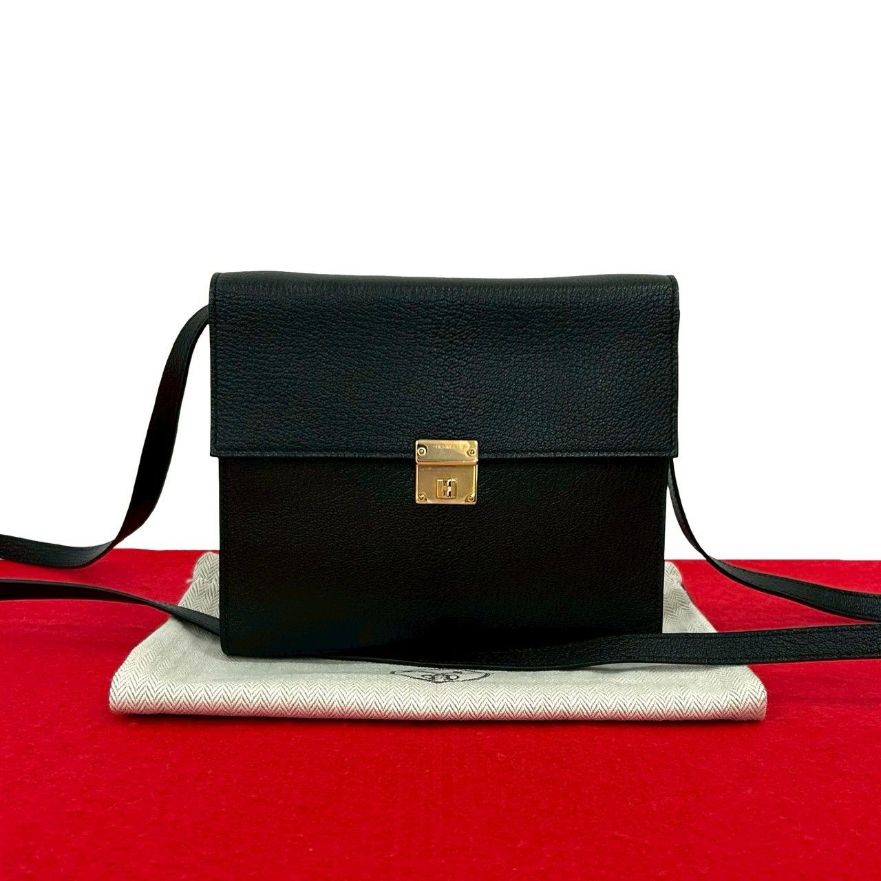 Hermes Hermes Hermes Click16 Chevre Shoulder Bag Leather Shoulder Bag Stamp Y (2020) DUTY FREE for USA Size ONE SIZE - 1 Thumbnail