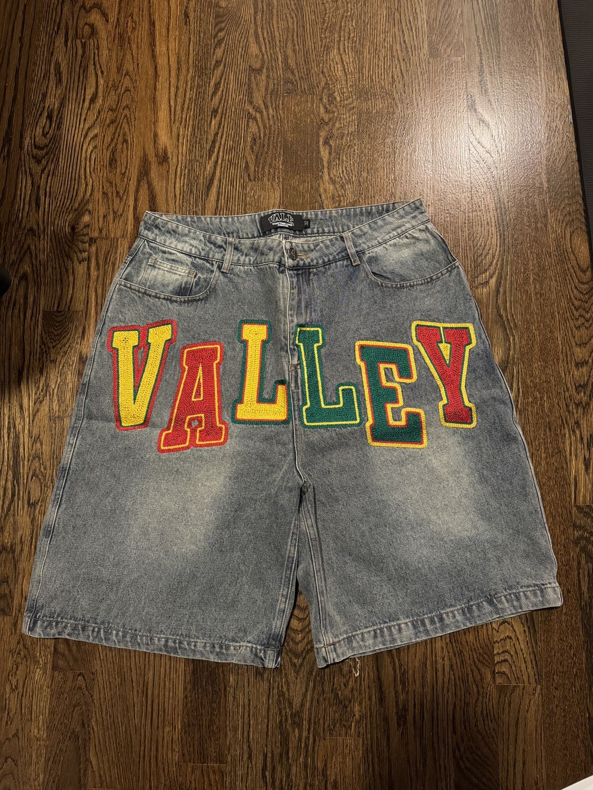 Vale Vale Lives College Denim Shorts Size US 32 / EU 48 - 1 Thumbnail