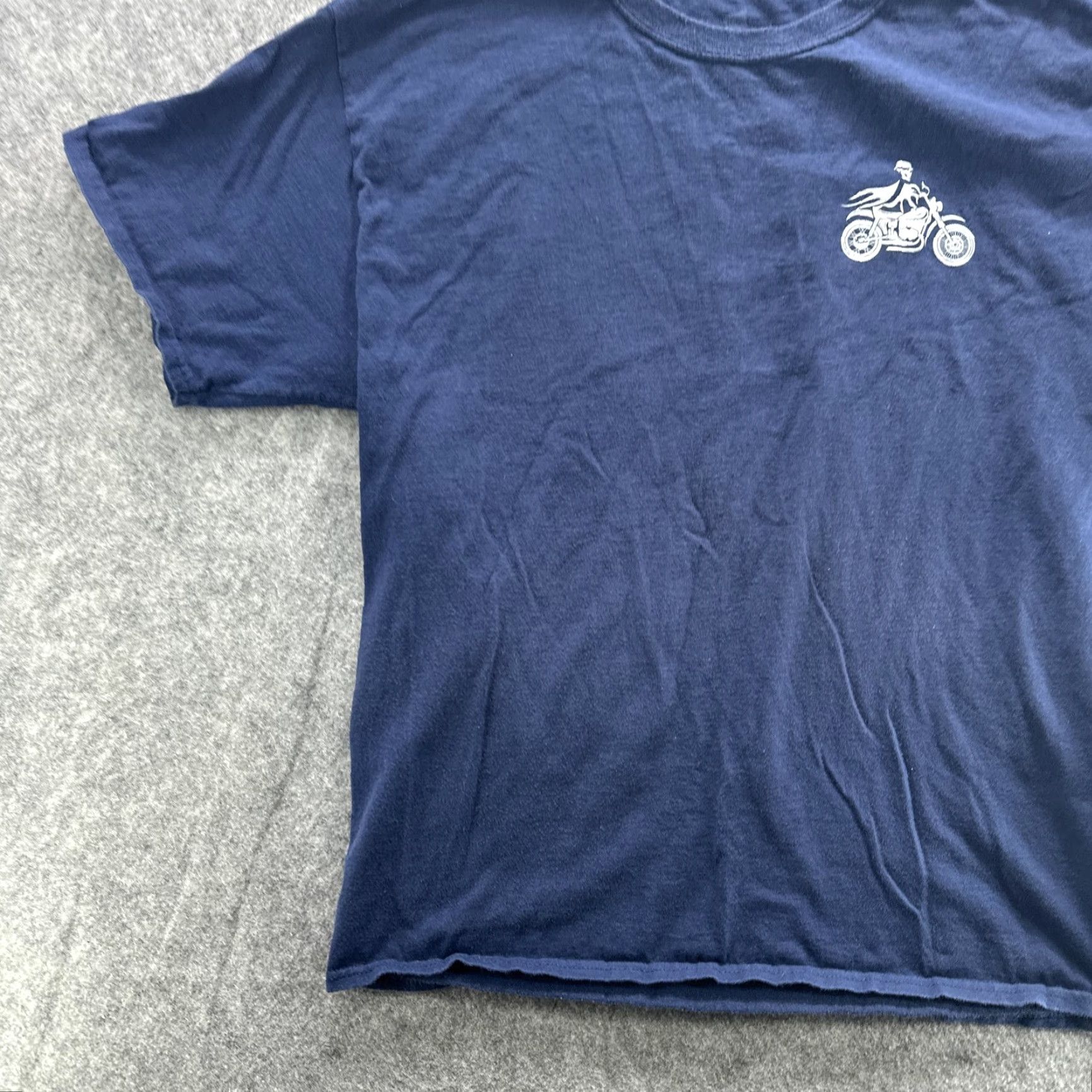 Hanes PAPA THE MAN THE MYTH THE BIKER LEGEND Shirt Mens Large Blue Graphic Print Shirt Size US L / EU 52-54 / 3 - 4 Thumbnail