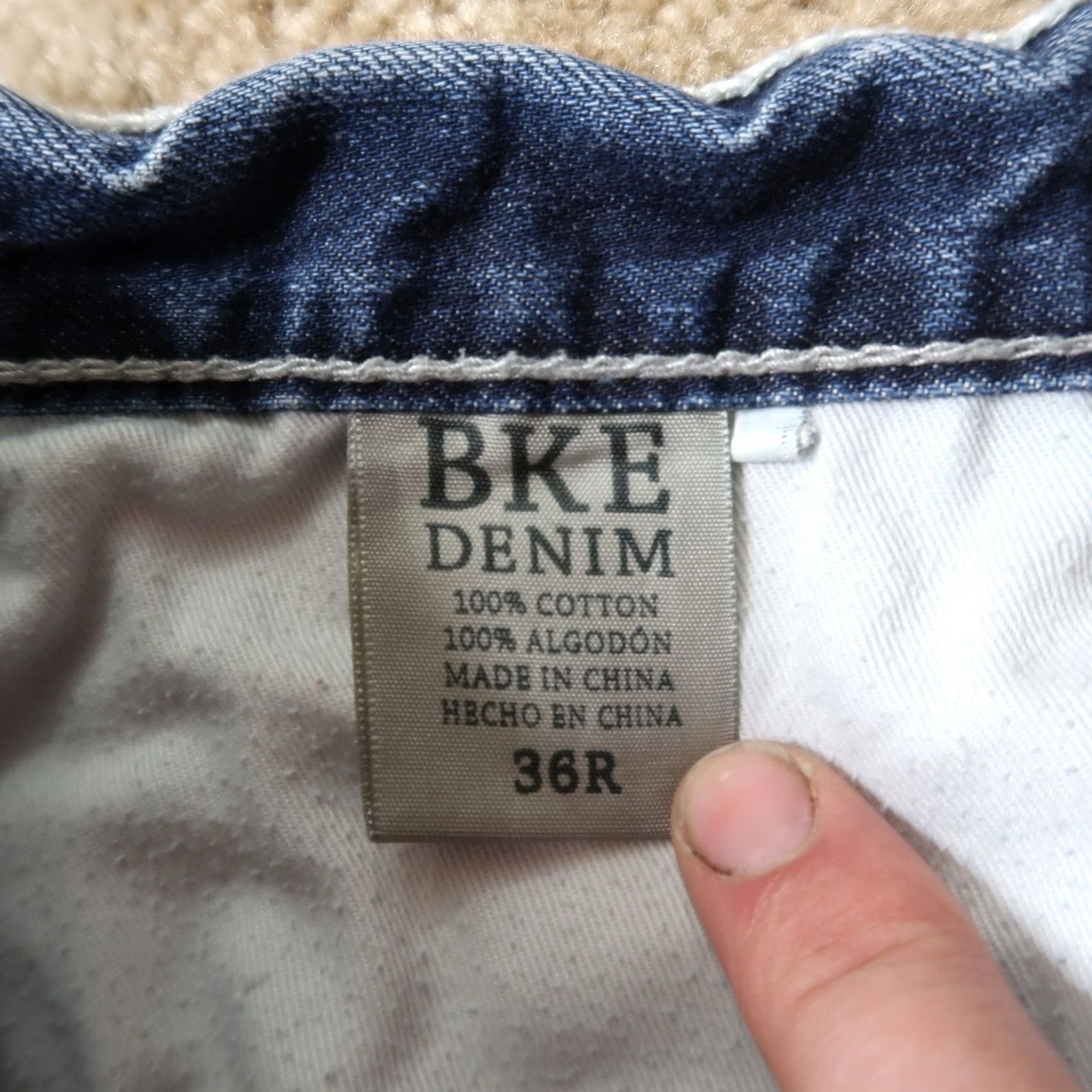 Vintage BKE Buckle Tyler Jeans Men’s 36x31 Blue Denim Distressed Straight Leg 5-Pocket Denim Pants Mens Regular Fit 90s Size US 36 / EU 52 - 6 Thumbnail
