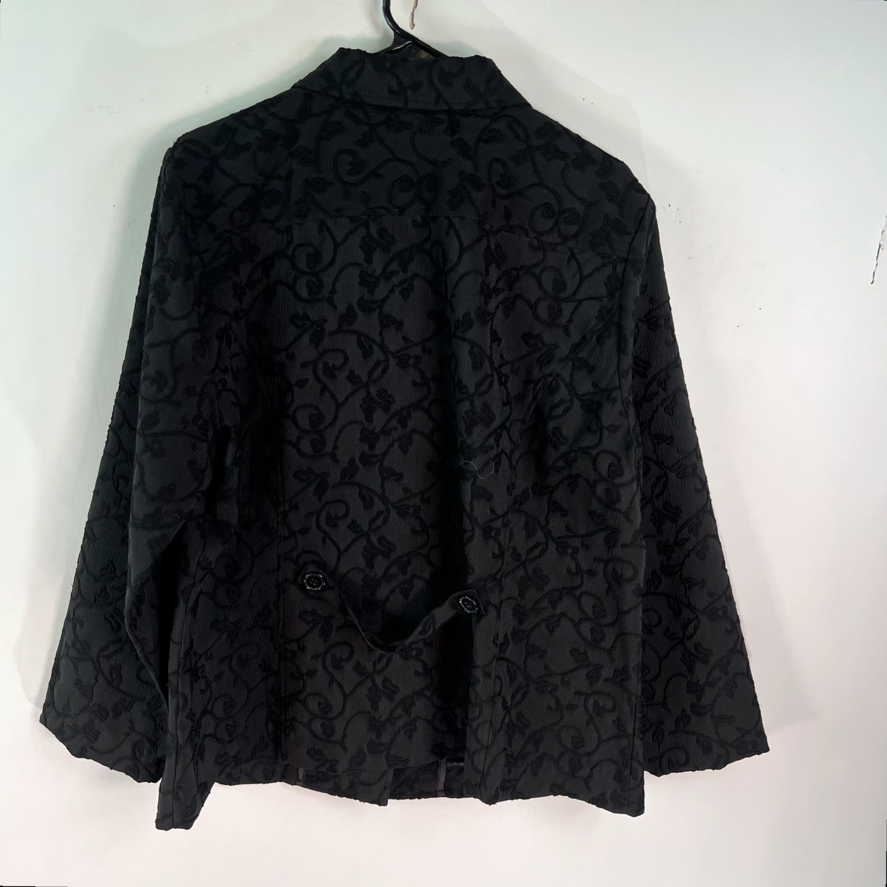 Vintage Christopher & Banks Womens Jacket Floral Black Long Sleeves Flowy Button Size XL Size XL / US 12-14 / IT 48-50 - 2 Thumbnail