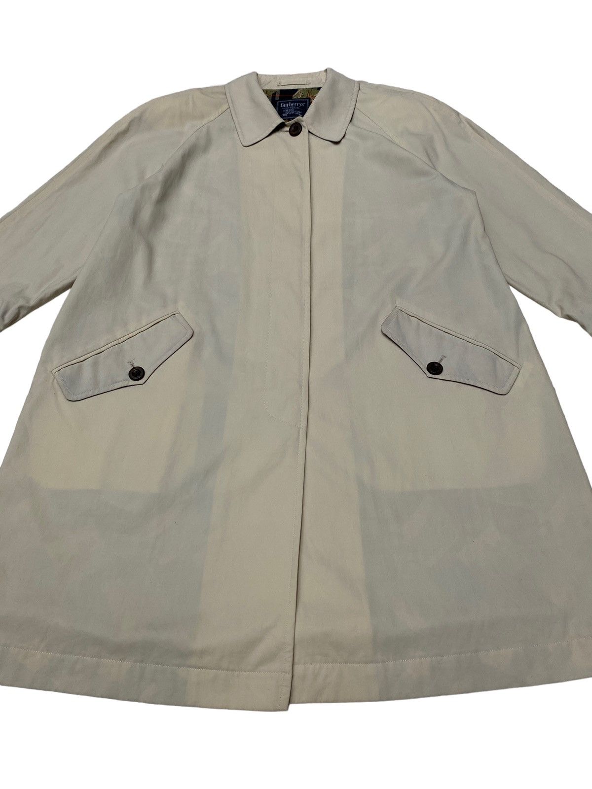Burberry × Designer × Vintage Vintage Brand Burberrys Trench Coat 1990s Size US M / EU 48-50 / 2 - 5 Thumbnail