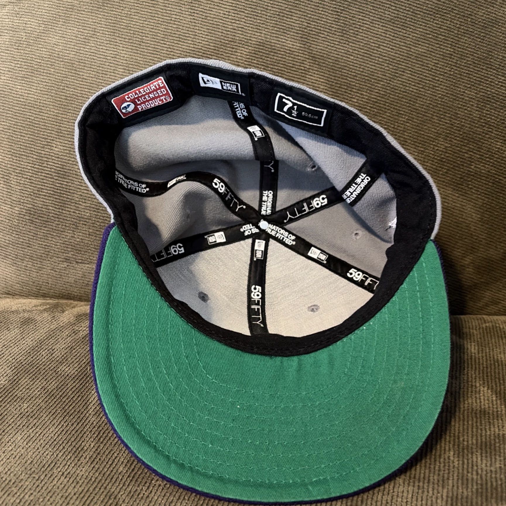 New Era Furman Paladins New Era 5950 Fitted Hat Size 7 1/2 Mens Baseball Cap Gray Size ONE SIZE - 6 Thumbnail