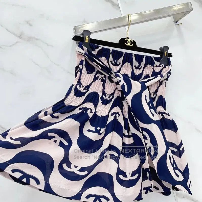 Chanel Chanel Pleated Pink Silk Blend Mini Skirt . Size 23" - 4 Thumbnail