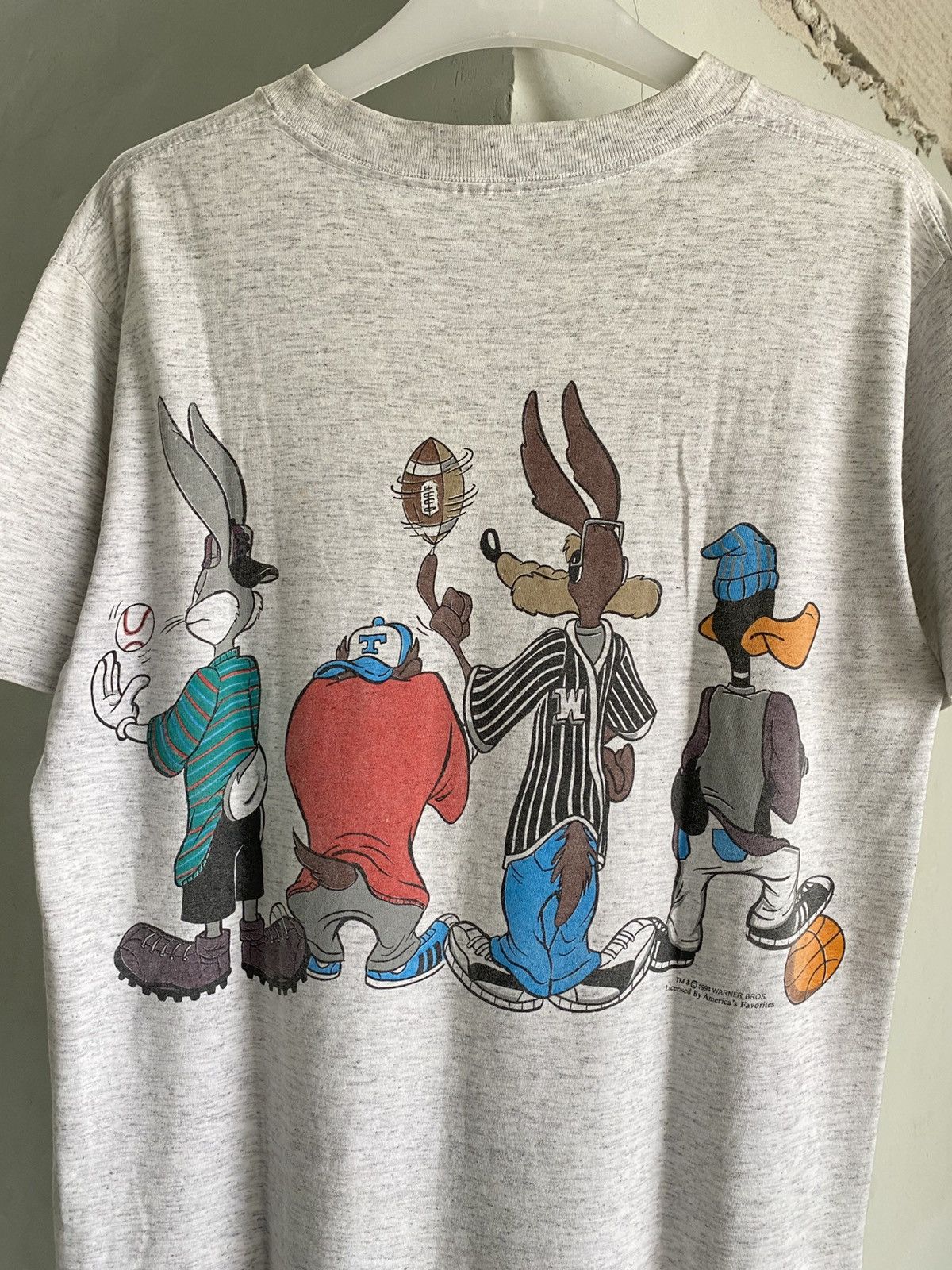 Warner Bros Vintage 1994 Warner Bros Looney Tunes Tshirt Size US L / EU 52-54 / 3 - 5 Thumbnail