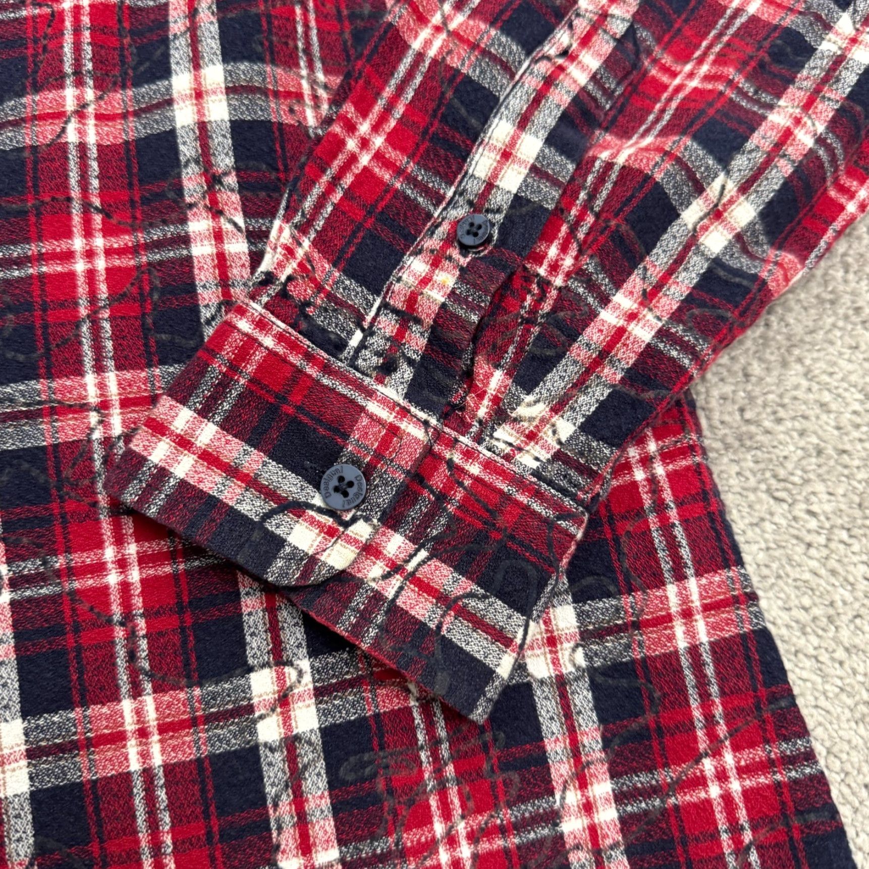 Desigual DESIGUAL Button-Down Shirt Mens L Red Plaid Flannel Embroidered Denim Trim Casual Everyday Comfort Shirt Size US L / EU 52-54 / 3 - 5 Thumbnail